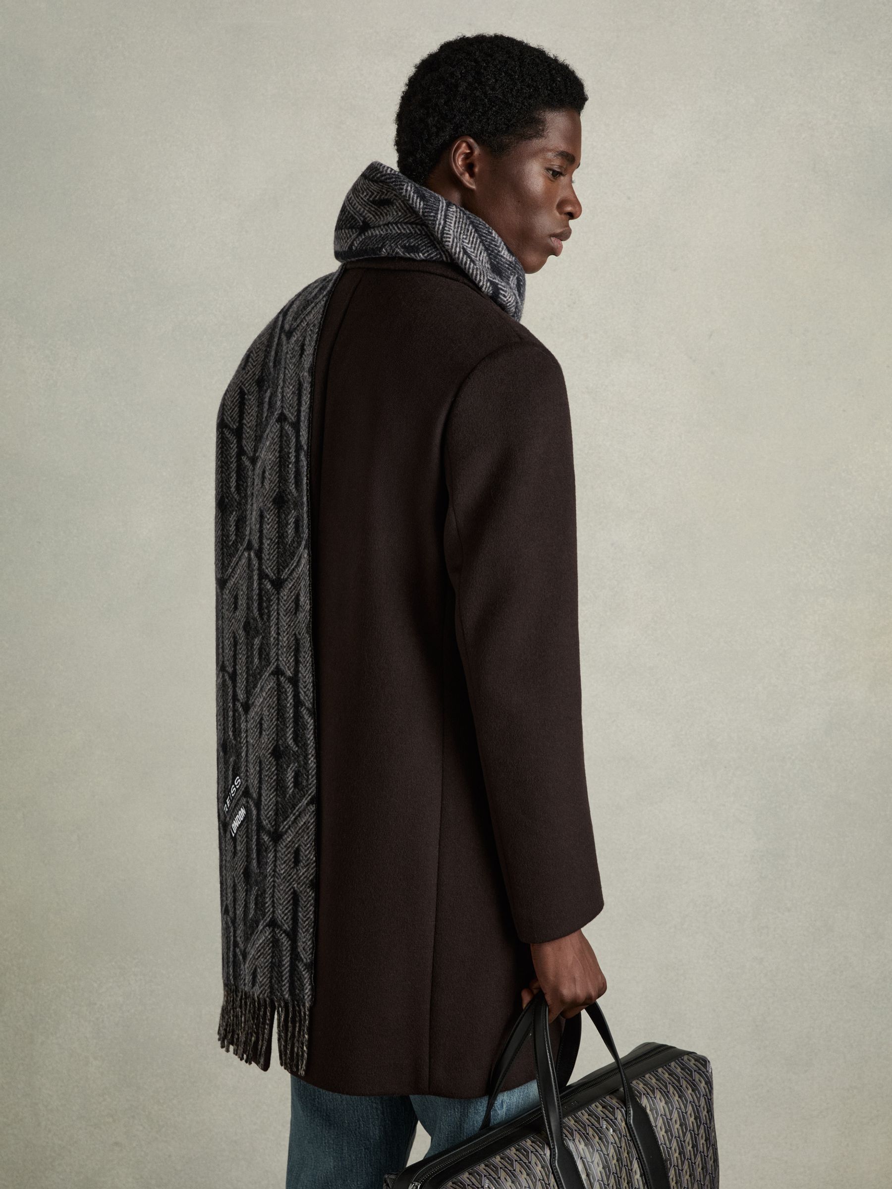 Wool and Cashmere Jacquard Scarf in Black/Grey