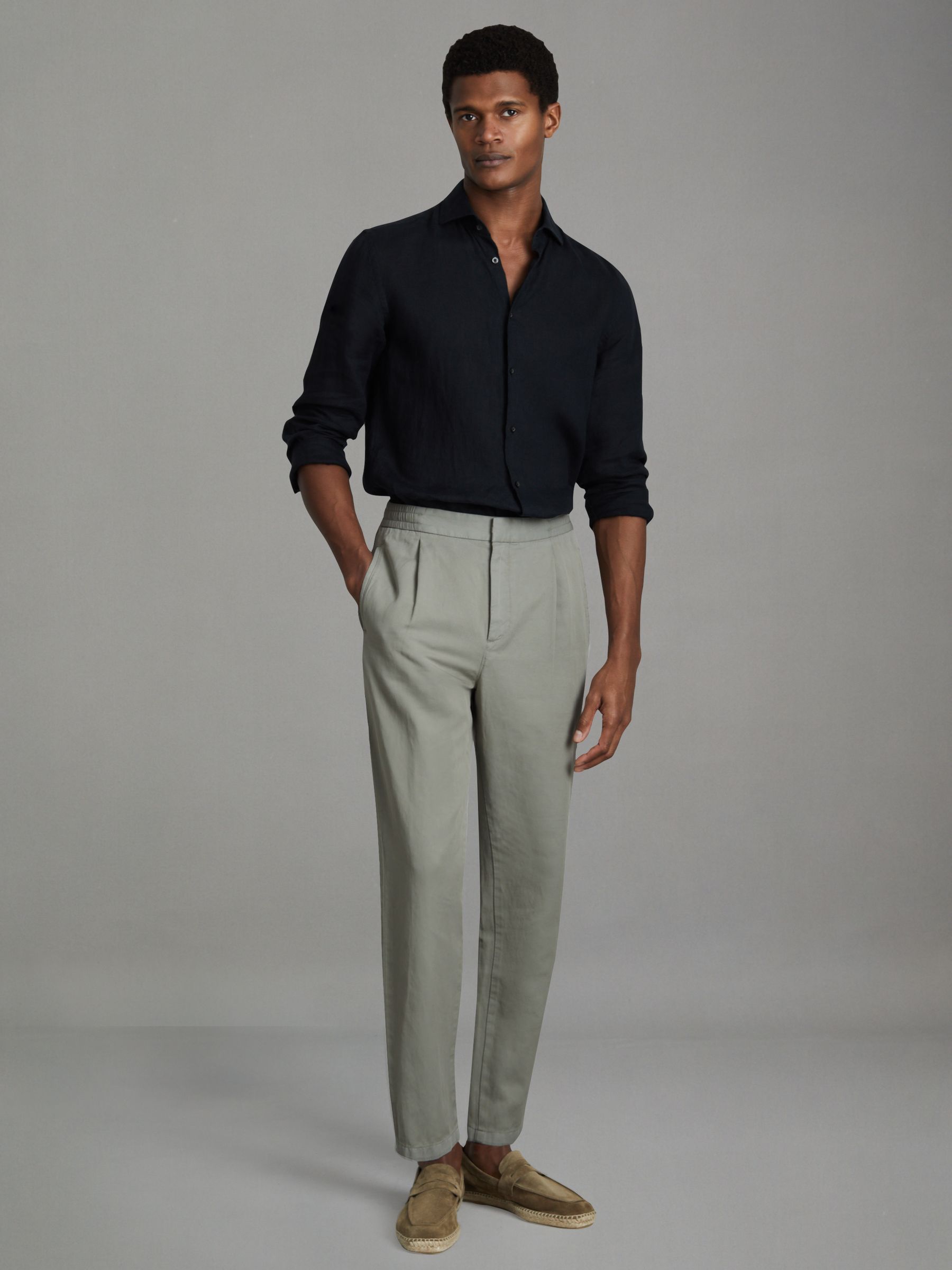 Relaxed Cotton/Linen Blend Elasticated Waist Trousers in Pistachio