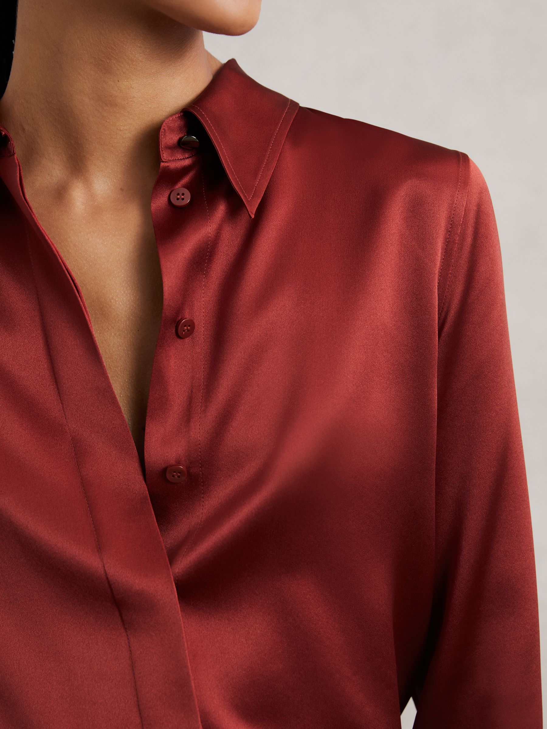 Silk-Satin Concealed-Placket Shirt in Dark Red