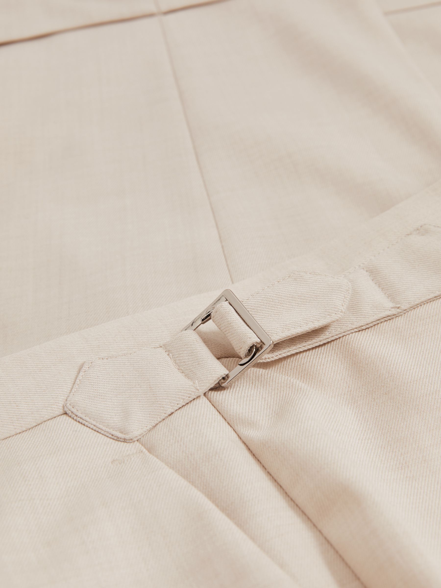 Tapered Turn-Up Trousers in Ecru