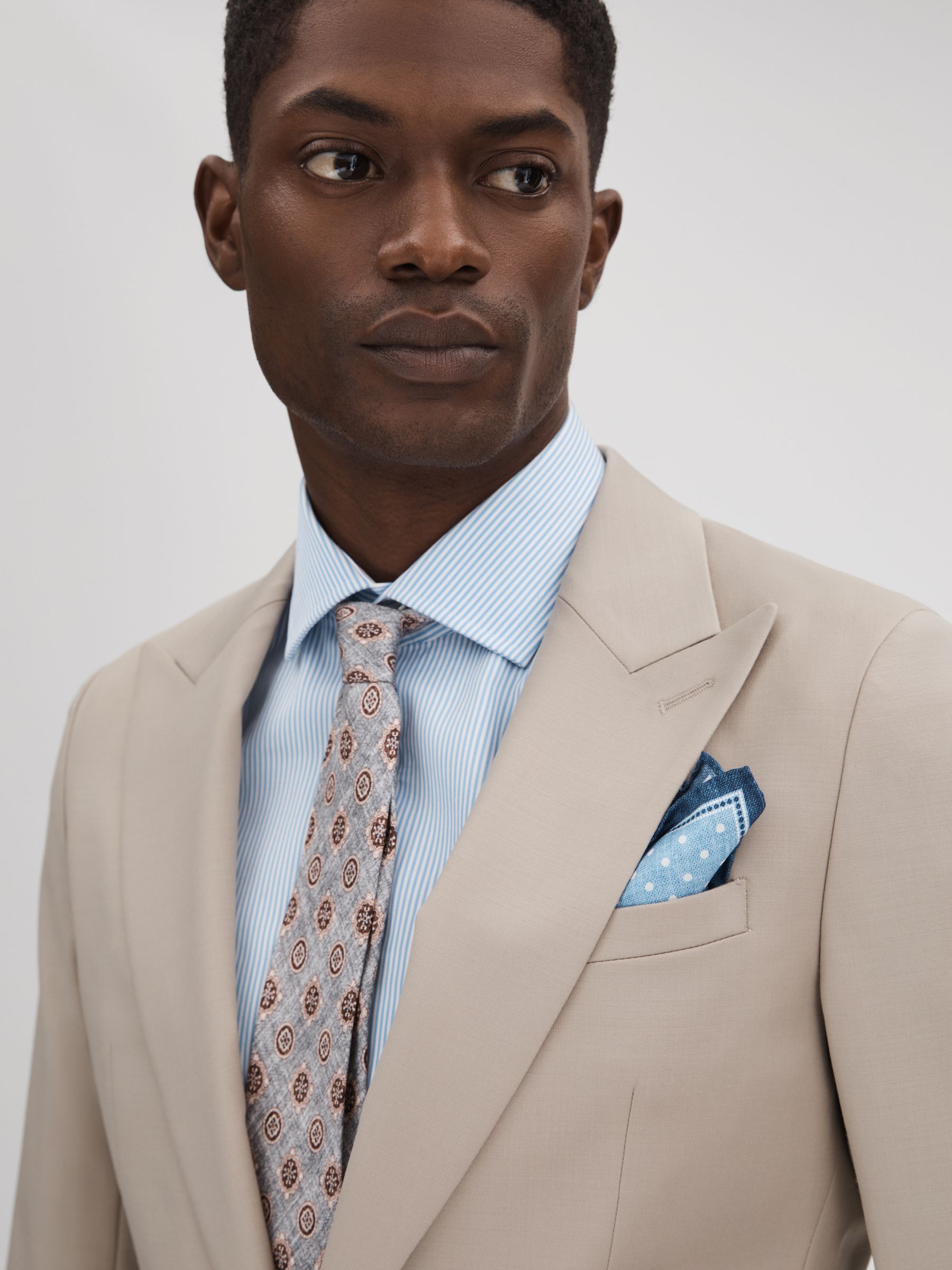 Slim Fit Wool Blend Single Breasted Blazer in Stone