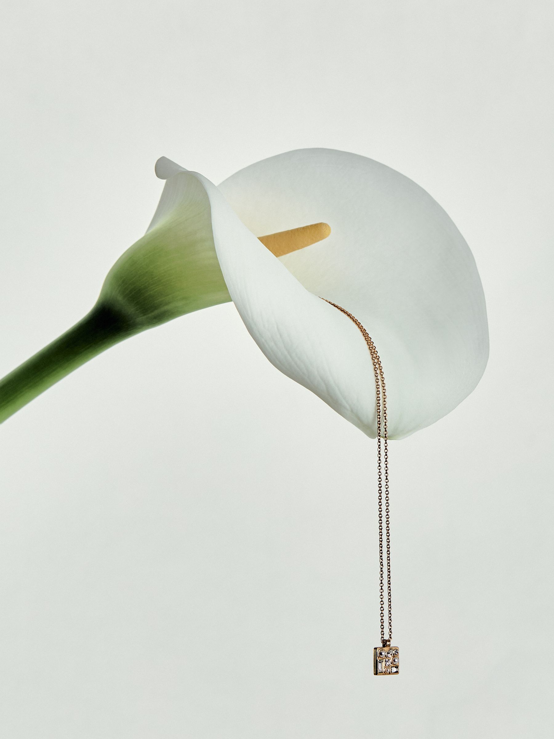 Tone Square Pendant Necklace in Gold