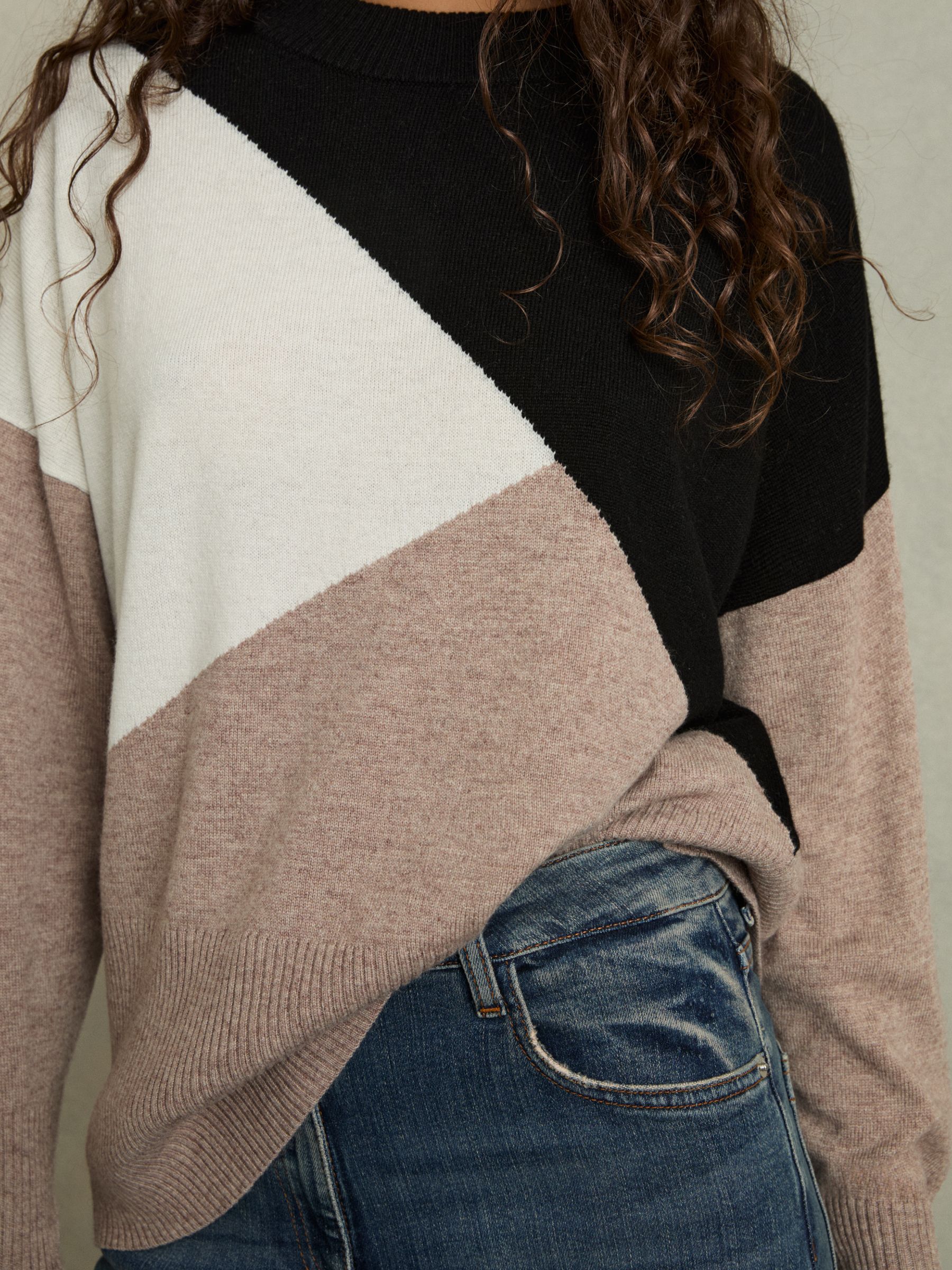 Geometric Colour-Block Jumper With Wool And Cashmere in Camel/Black