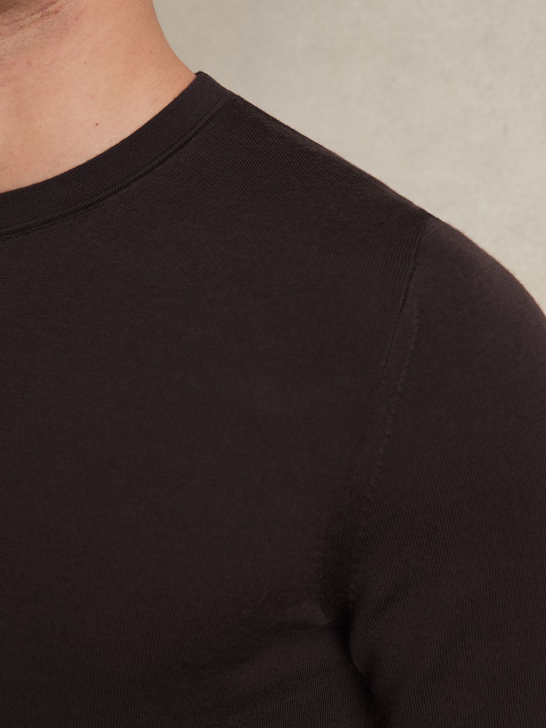 Merino Wool Crew Neck Jumper in Dark Bordeaux