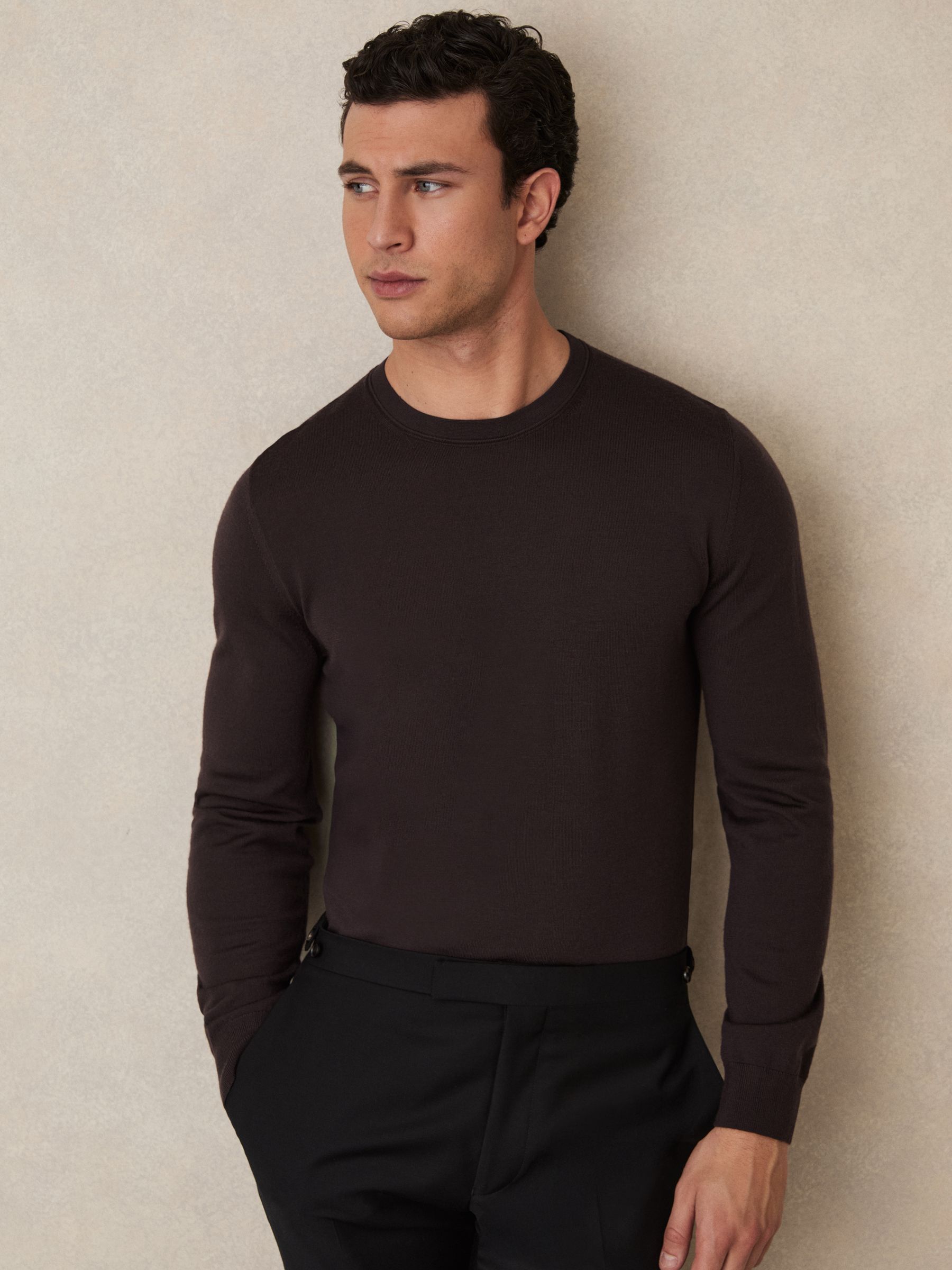 Merino Wool Crew Neck Jumper in Dark Bordeaux