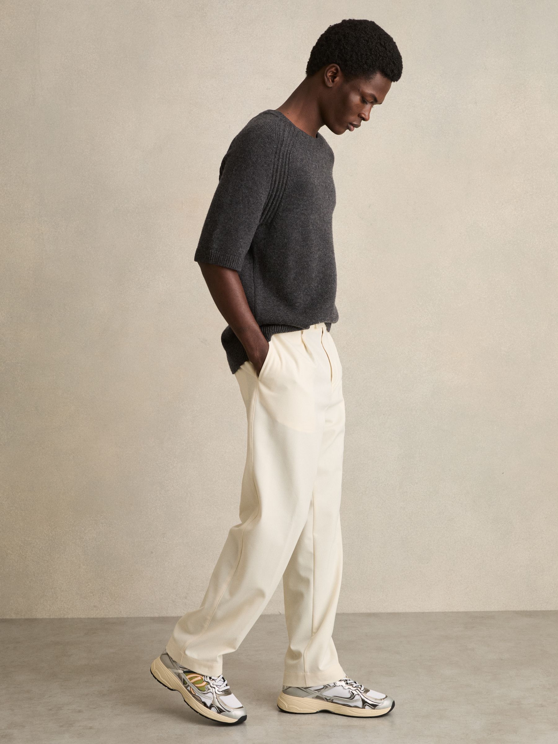 Overlay Logo Running Trainers in Gunmetal/Black