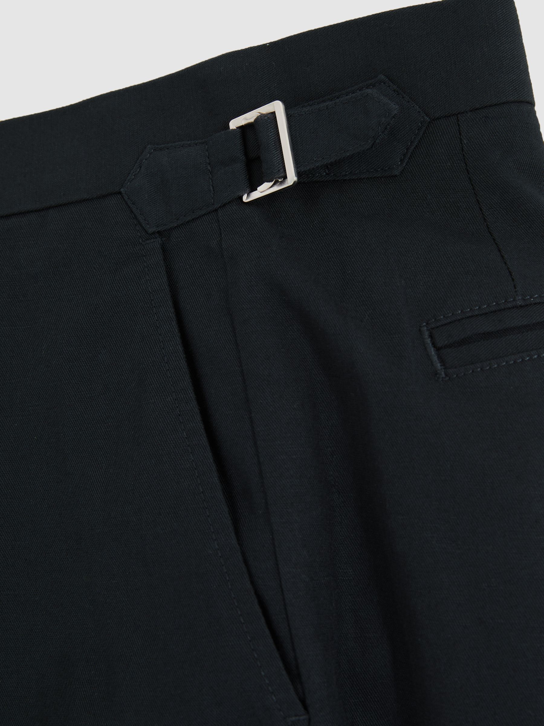 Cotton-Linen Tailored Shorts in Navy