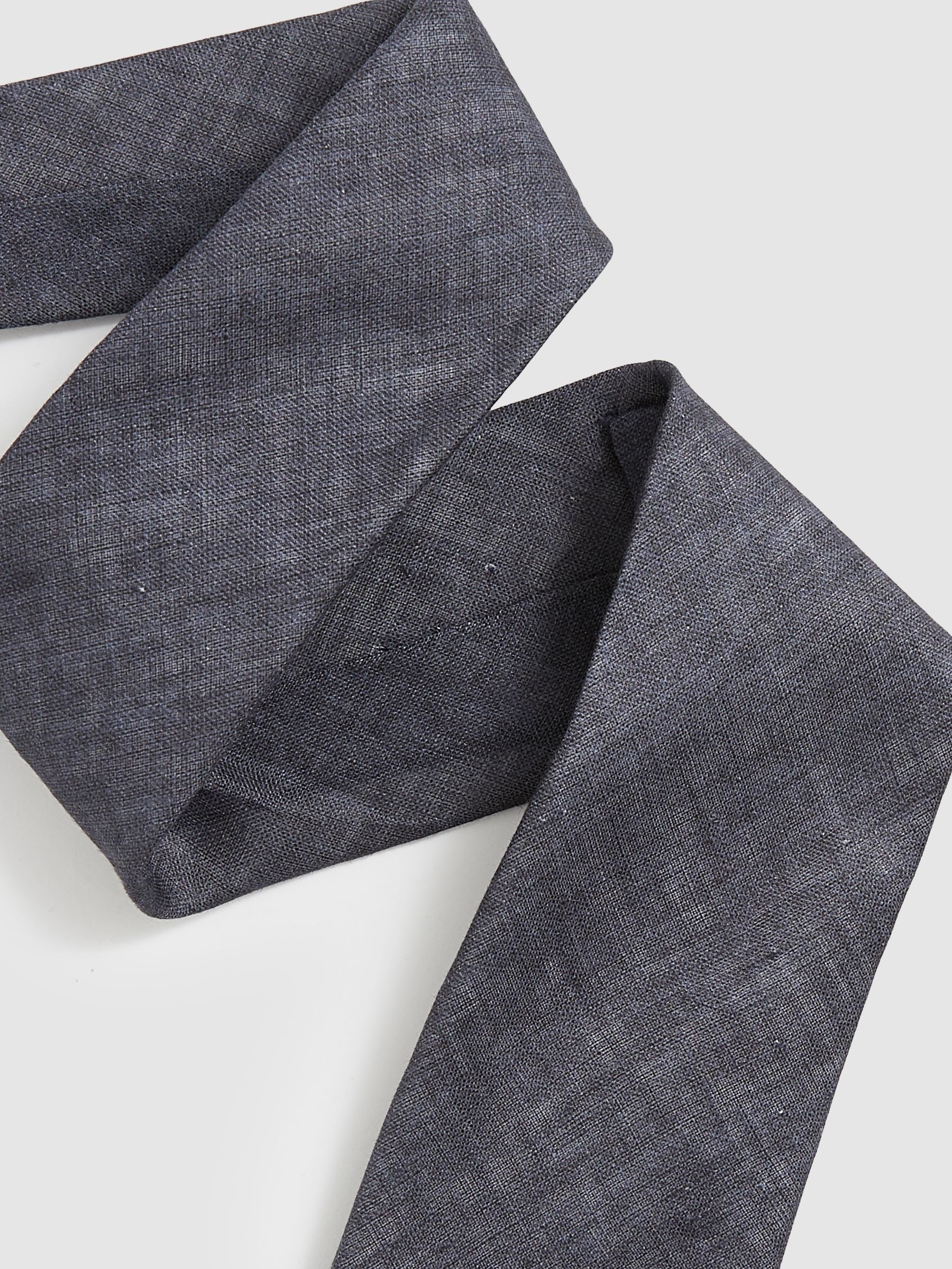 Linen Textured Tie in Navy