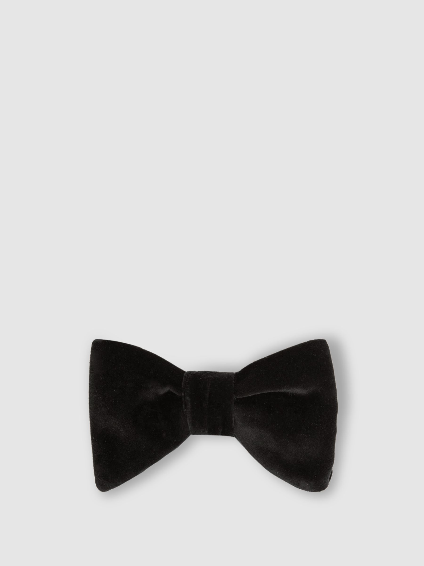 Velvet Bow Tie in Black