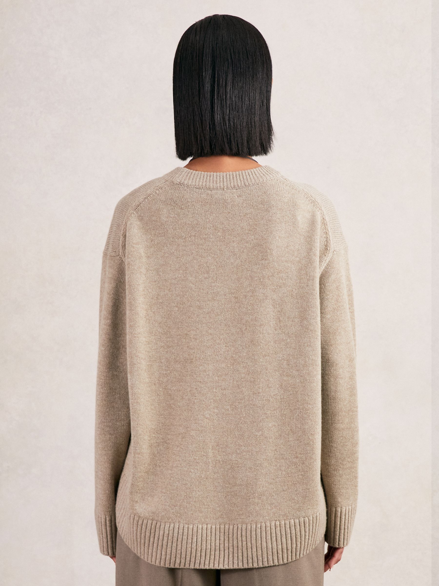 Wool-Cashmere Crew-Neck Jumper in Stone