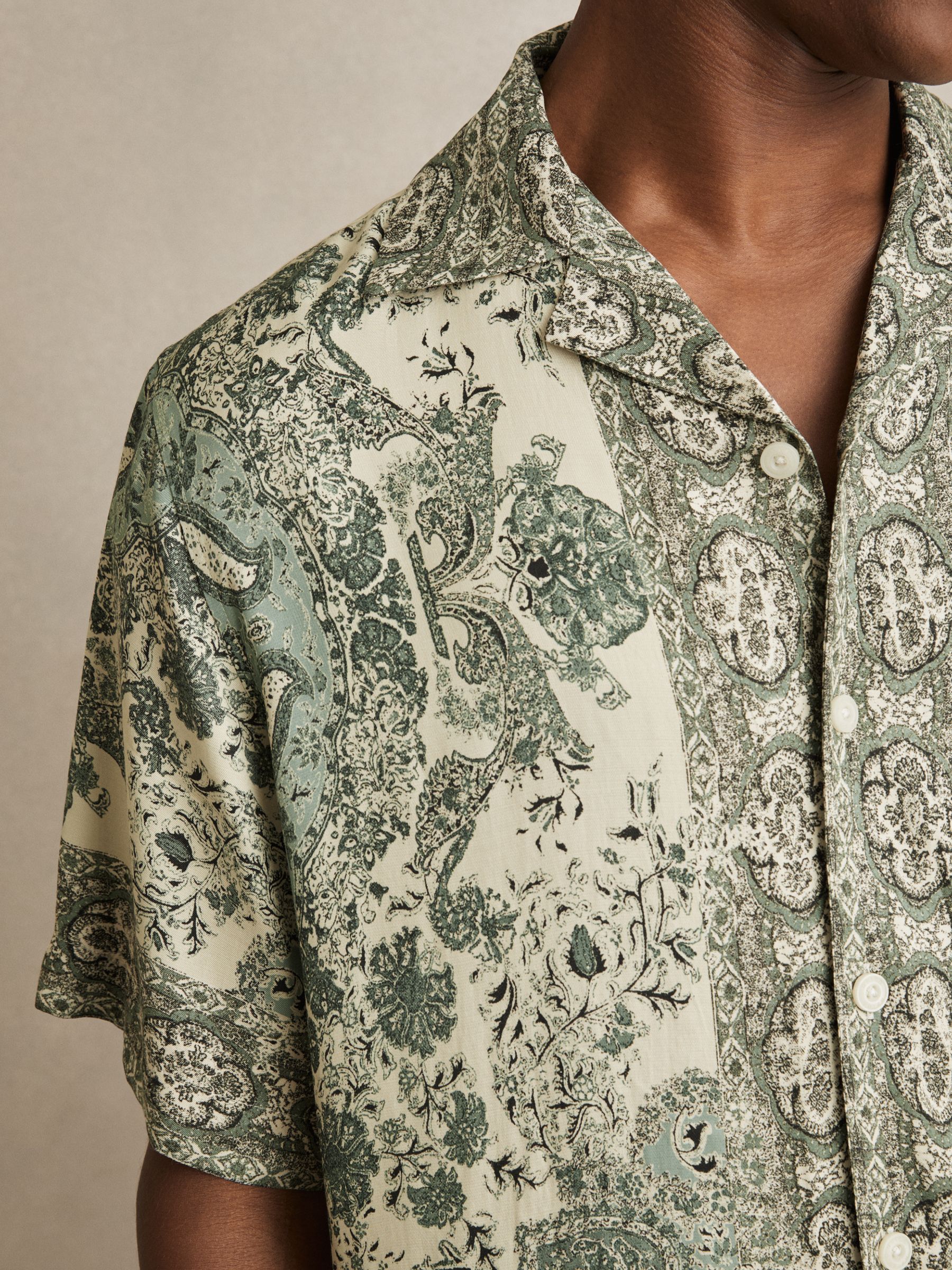 Paisley-Print Cuban-Collar Shirt in Green