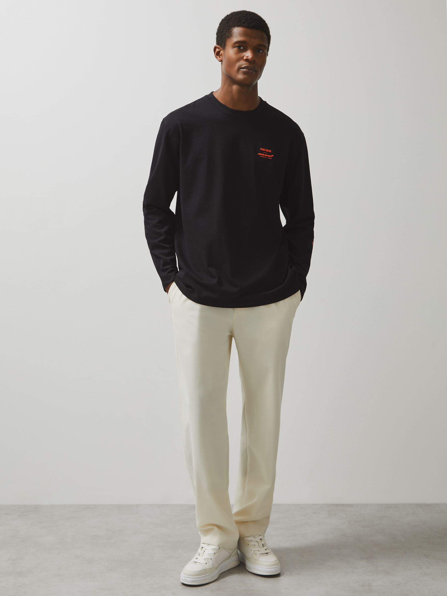 Unisex Fit McLaren F1 Team Tyre-Print T-Shirt in Black