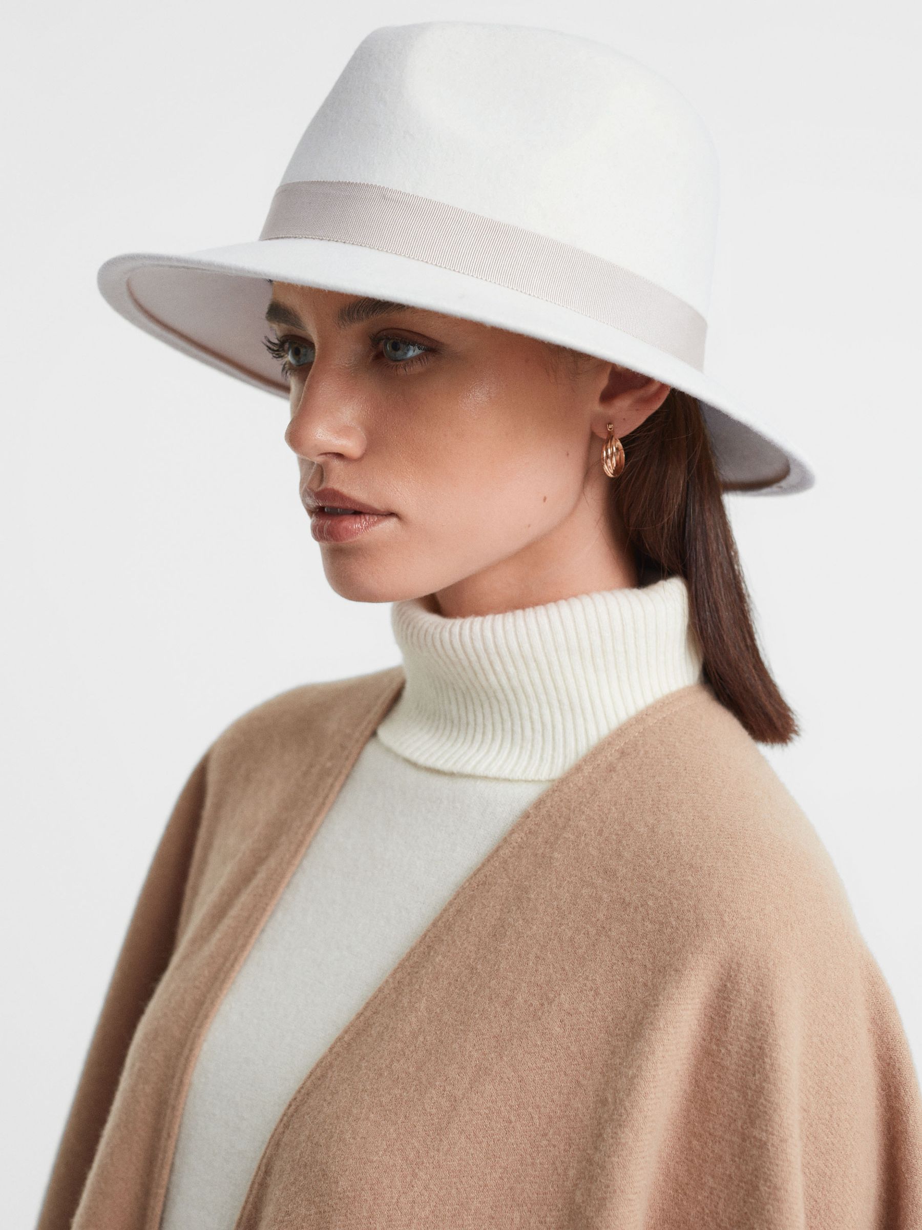 Wool Fedora Hat in Ivory