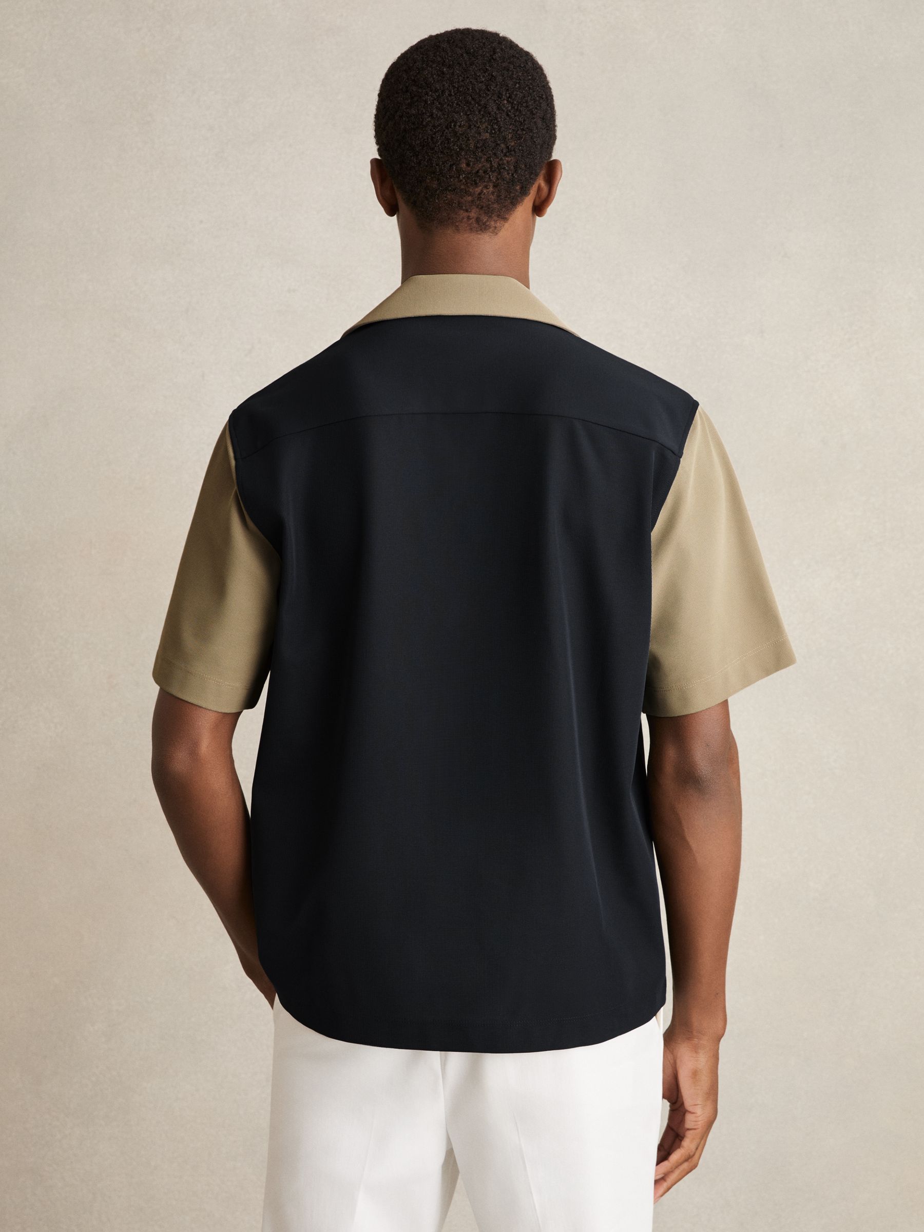 Colour-Block Cuban-Collar Shirt in Navy/Brown