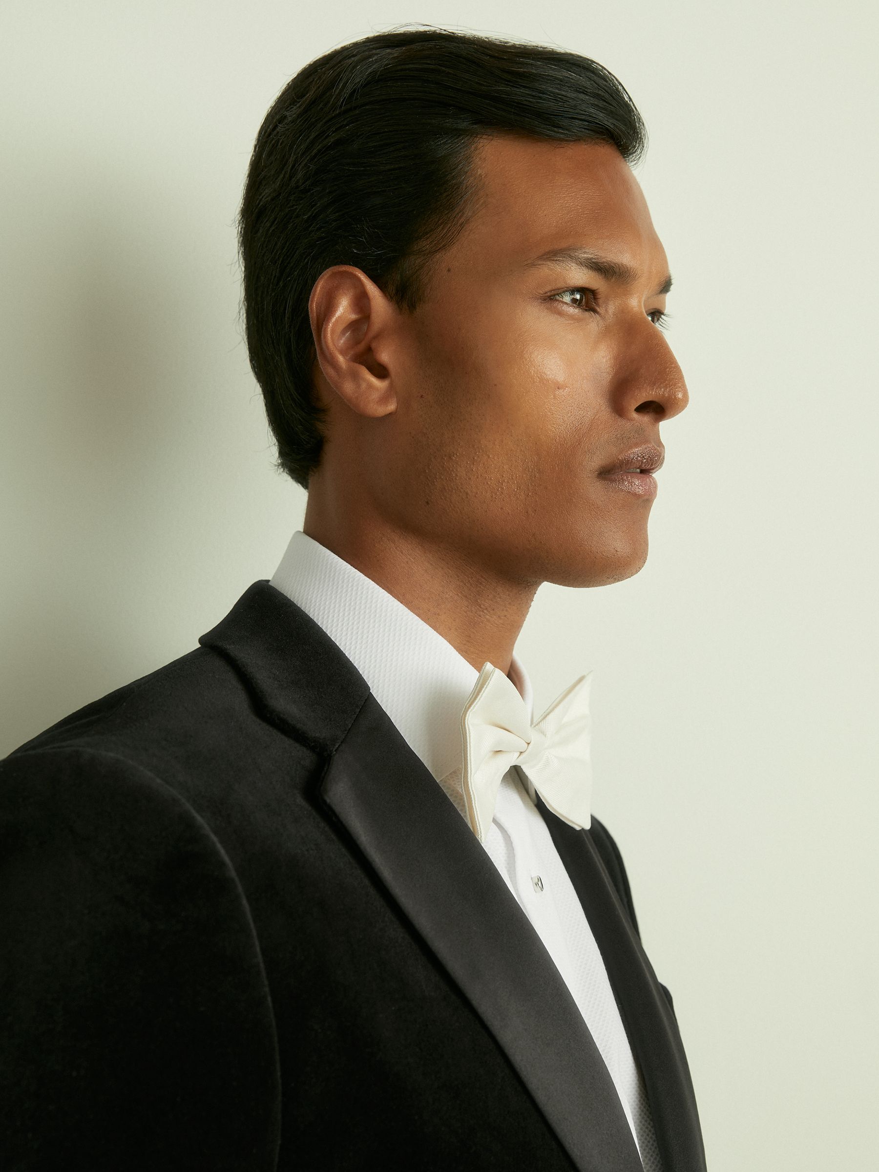 Velvet Single Breasted Slim Fit Jacket in Black