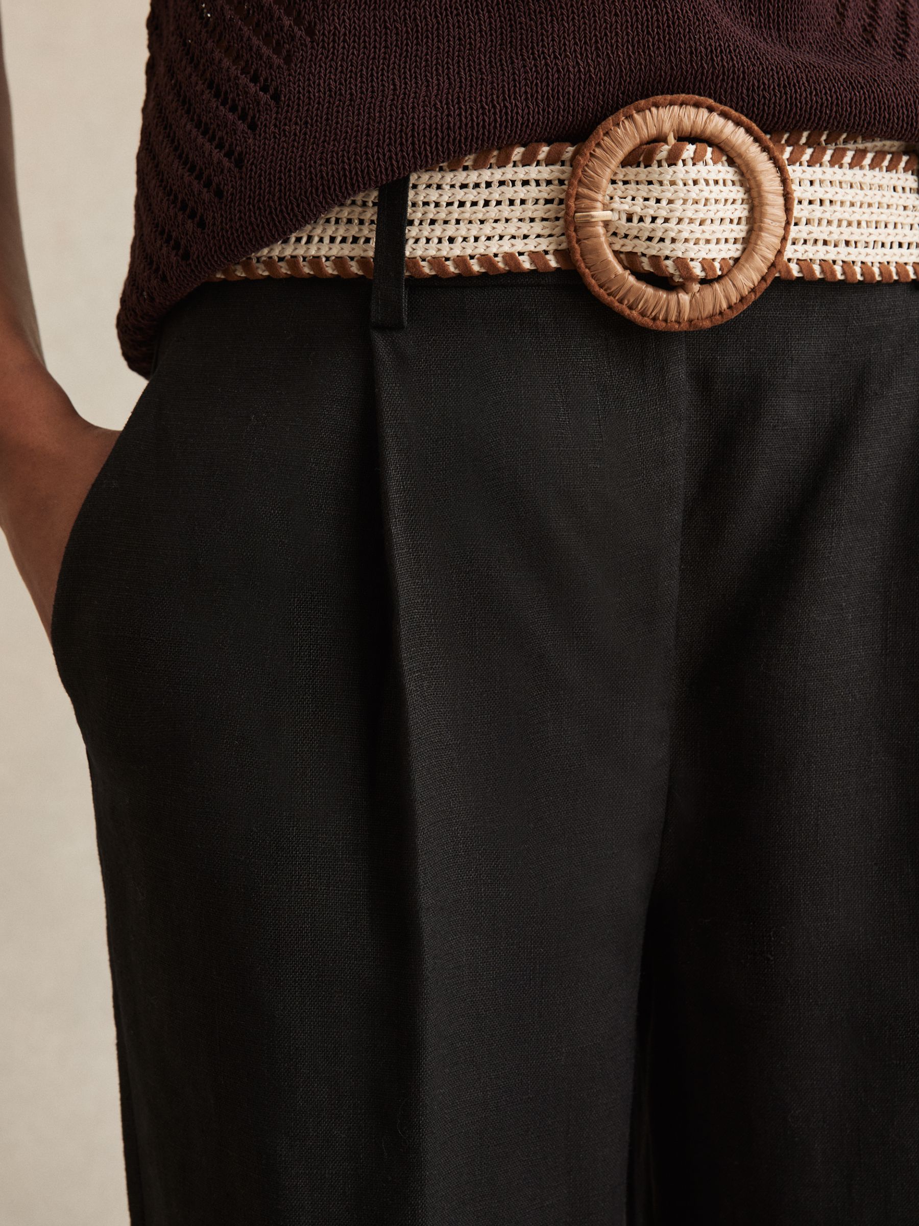 Petite Linen Belted Tapered Trousers in Black