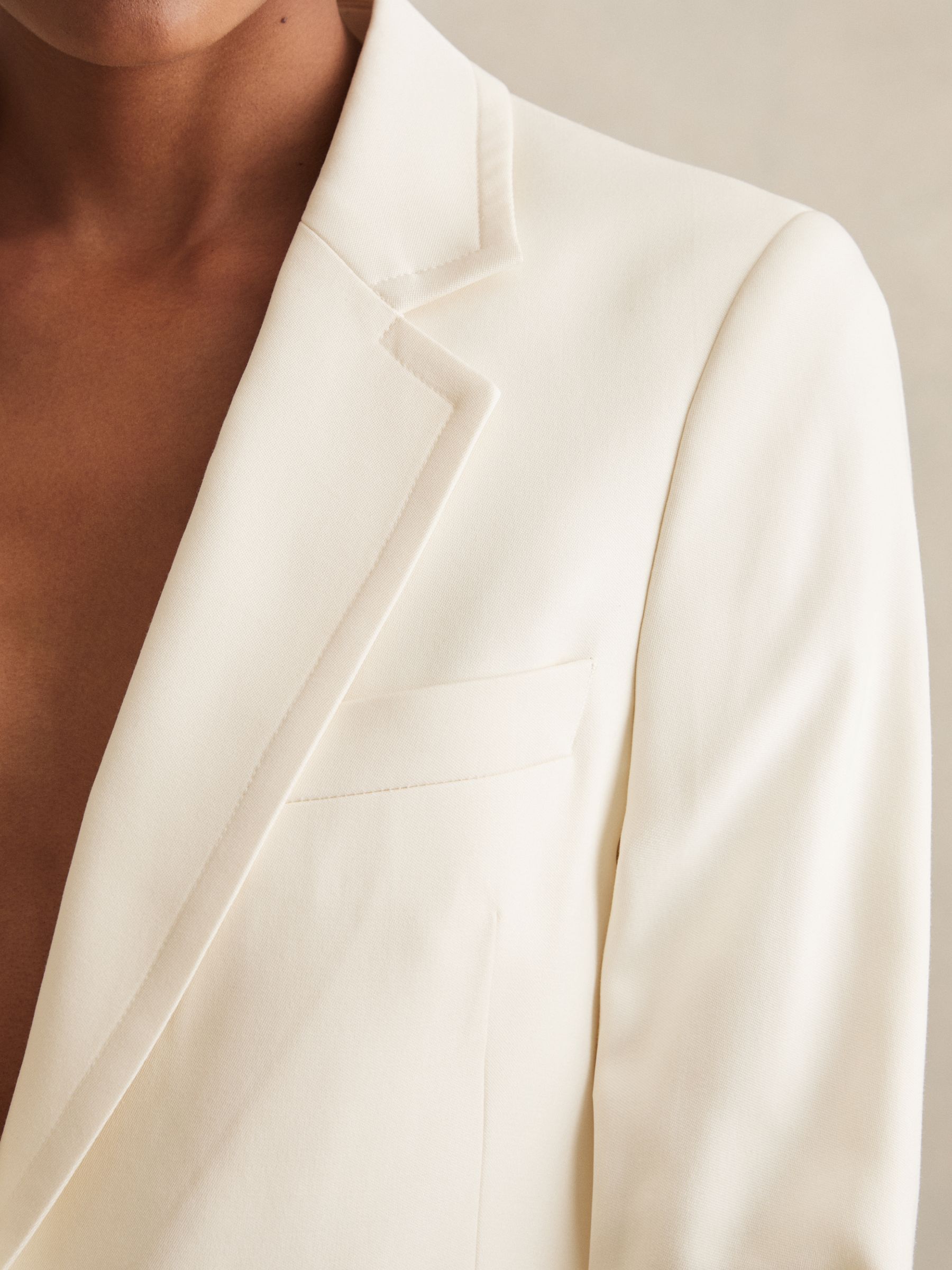 Single-Breasted Suit Jacket in Cream