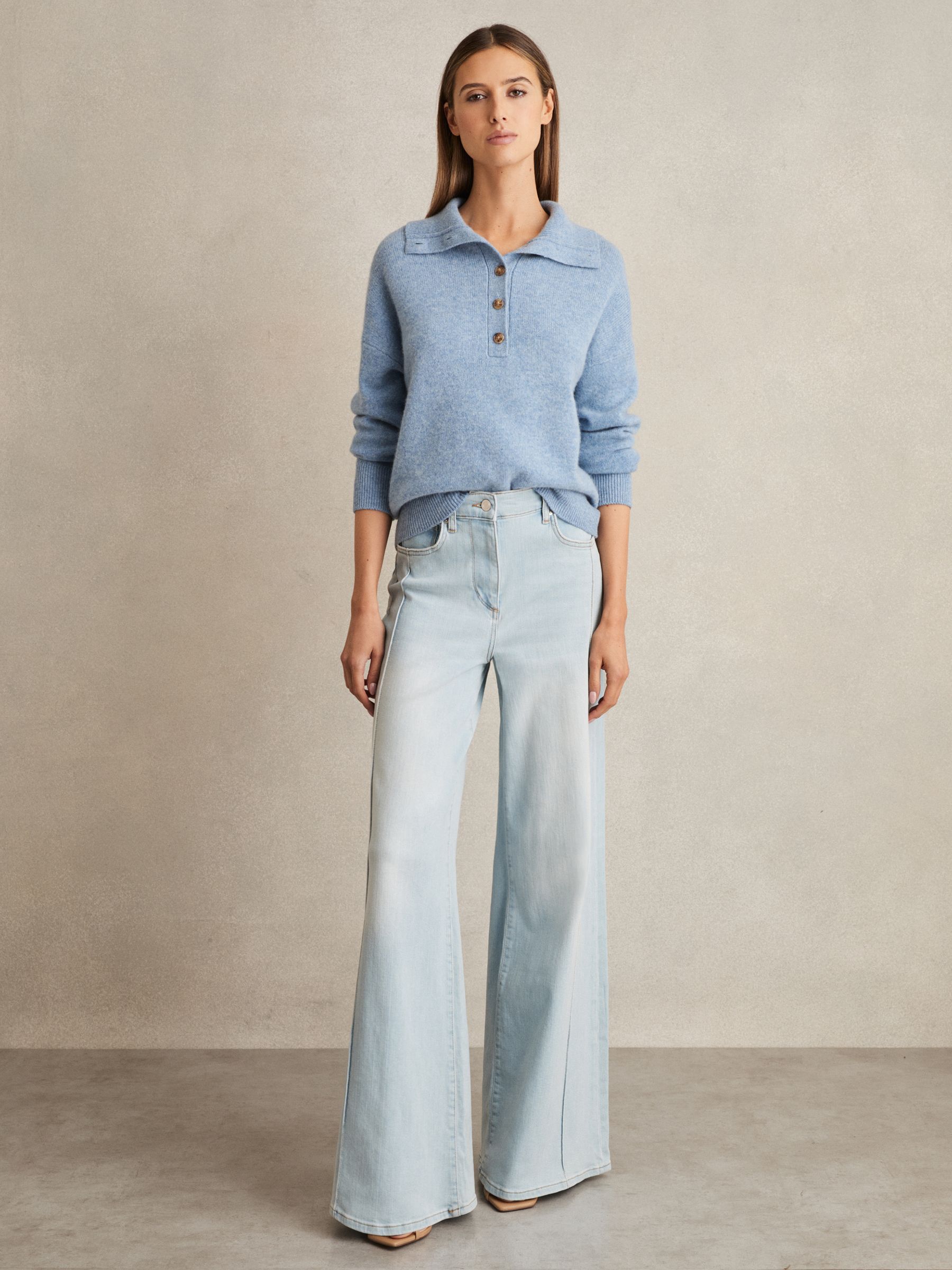 Wool-Cashmere Open-Neck Jumper in Blue