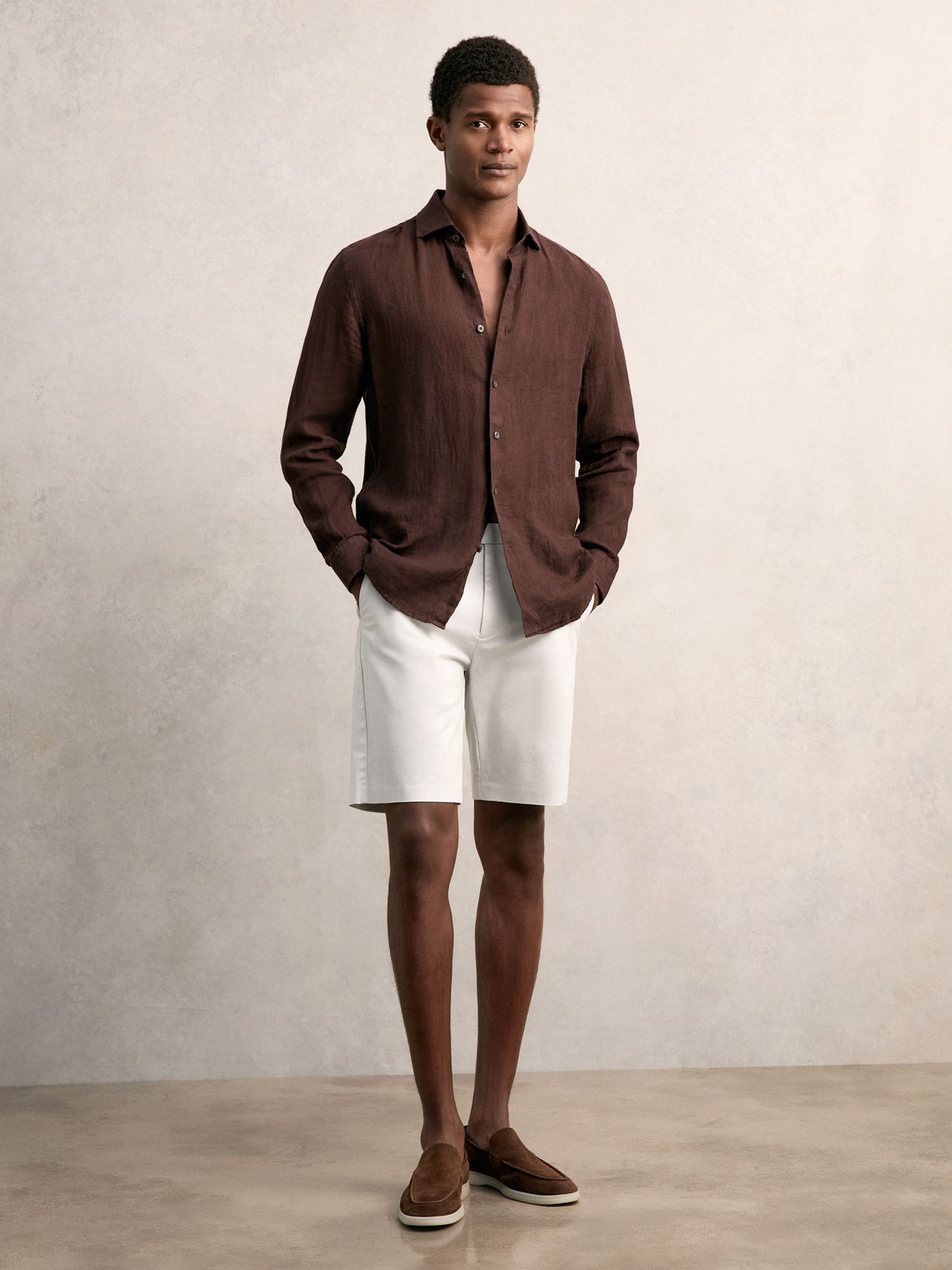 Cotton Chino Shorts with Stretch in Chalk