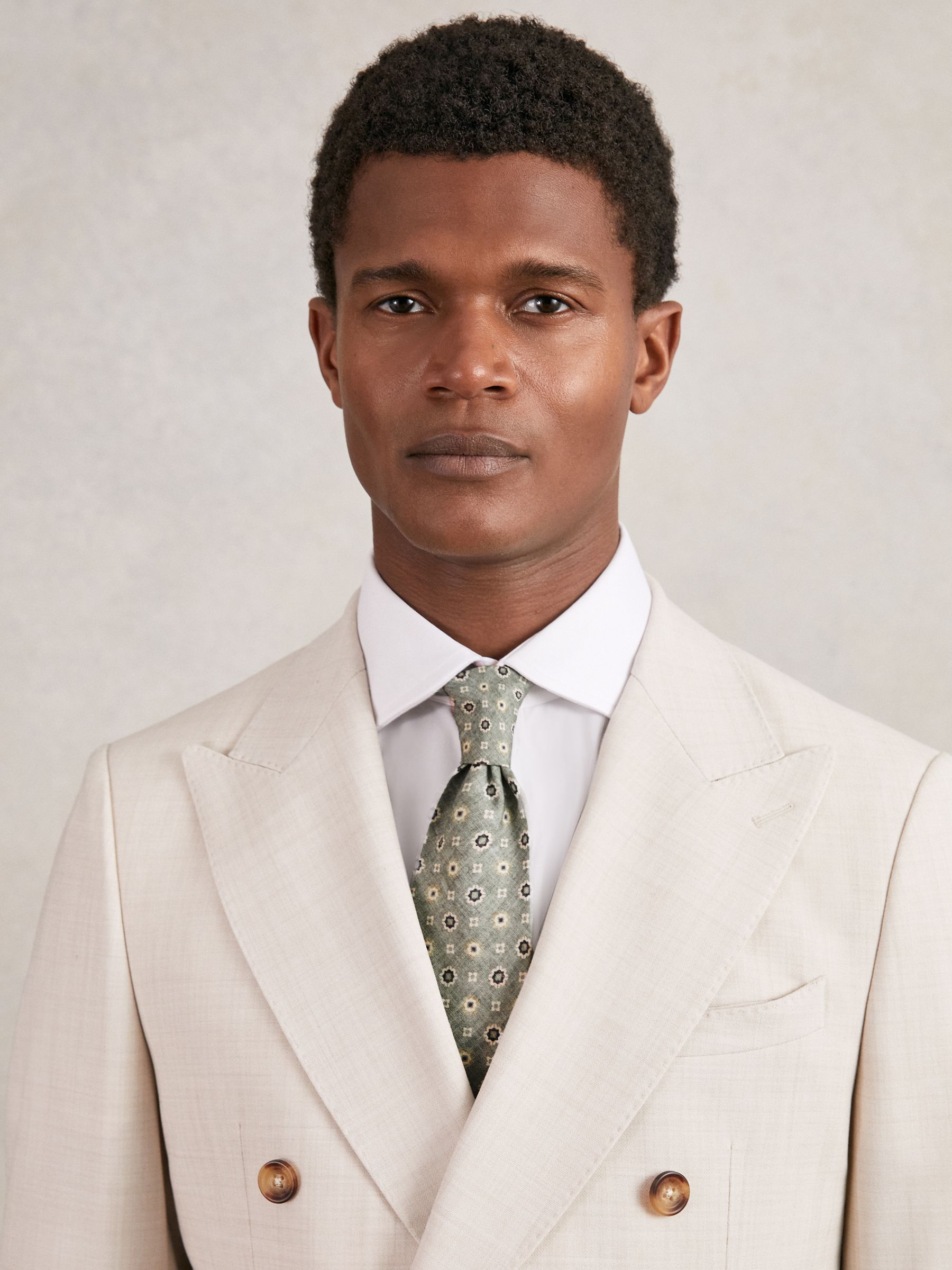 Silk Floral-Medallion Tie in Soft Sage