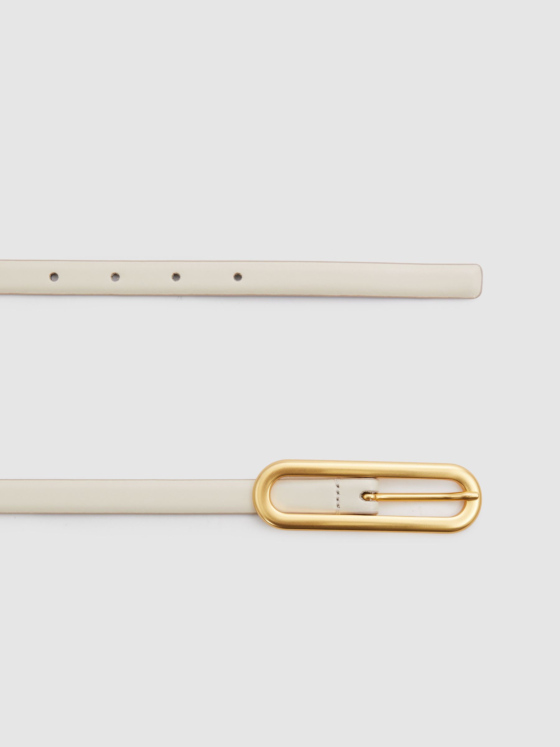 Thin Leather Elongated Buckle Belt in Off White