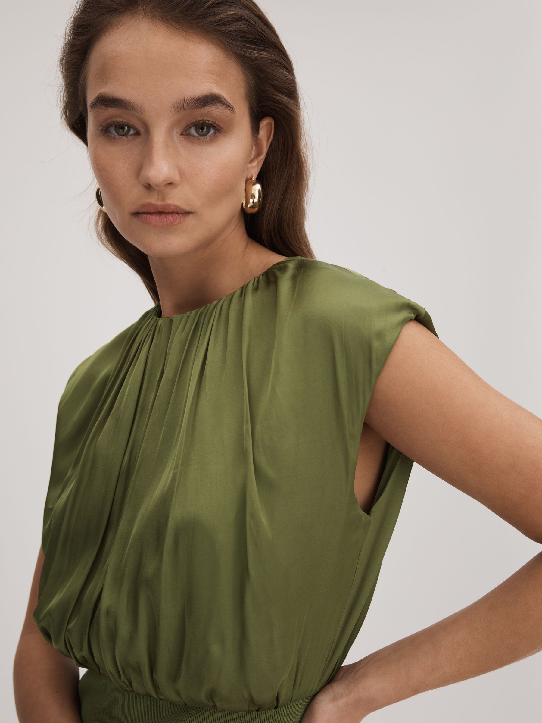 Florere Dropped Waist Midi Dress in Khaki