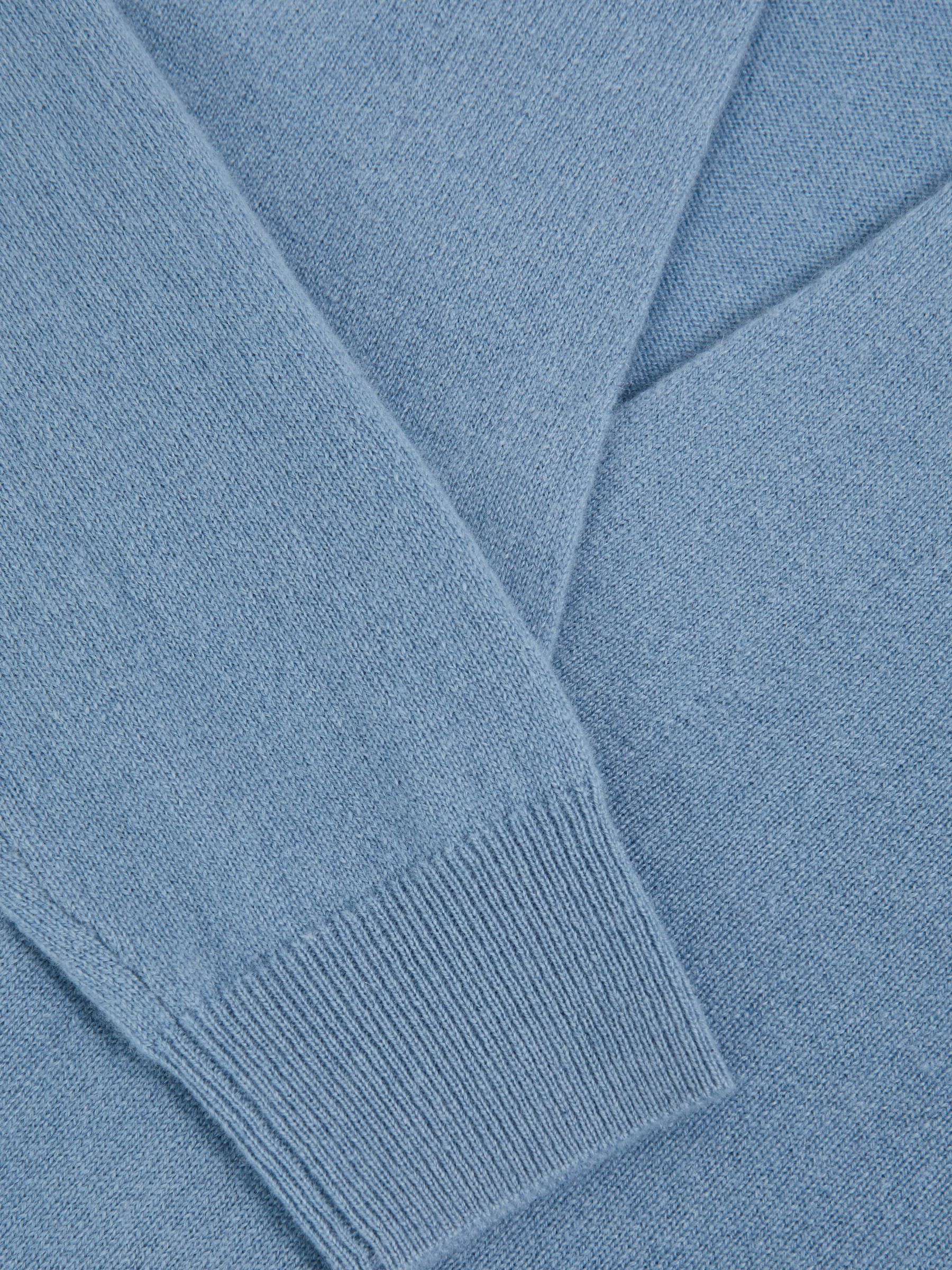 Cashmere V-Neck Jumper in Blue