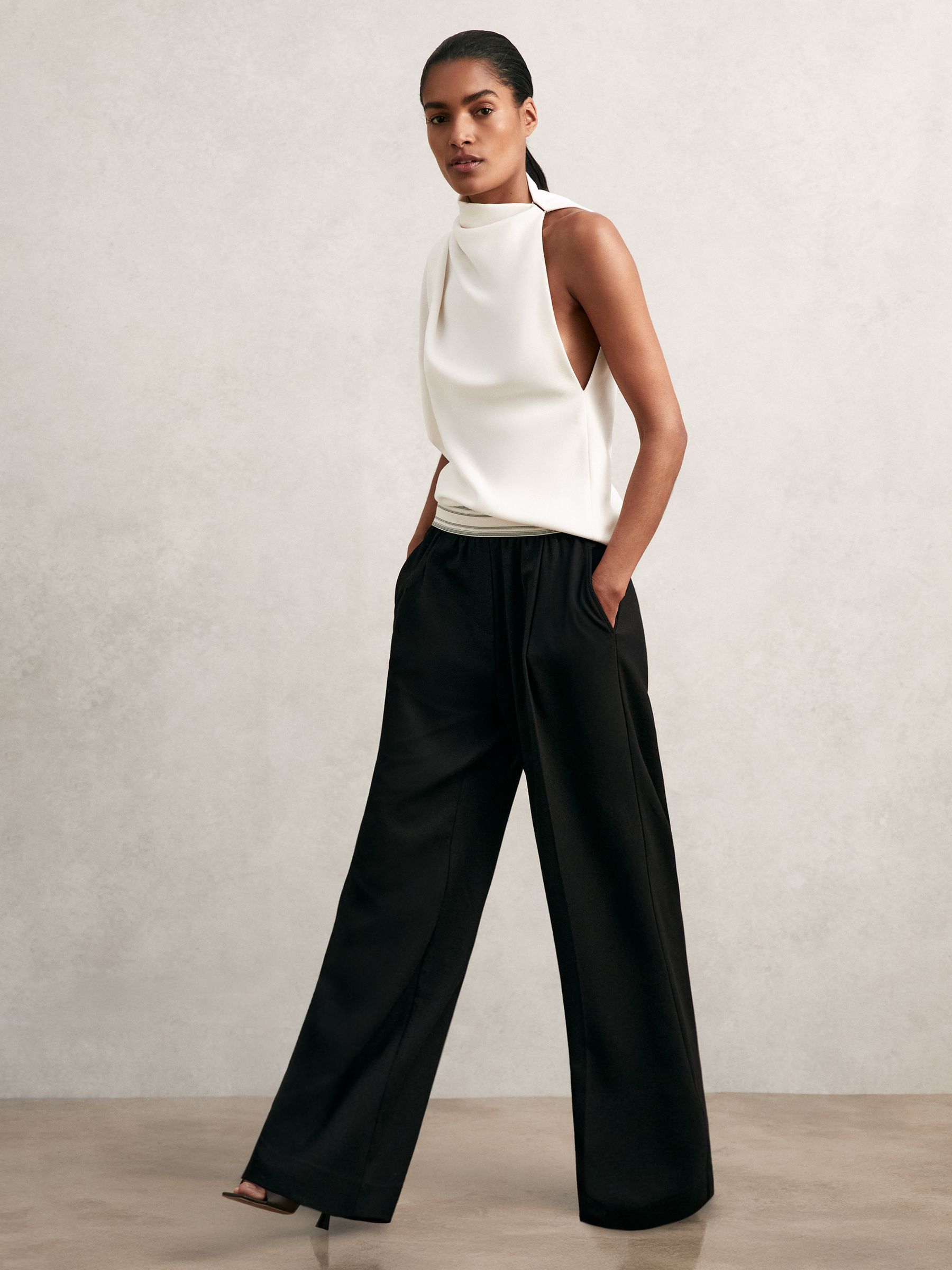 Wide-Leg Contrast-Waistband Trousers in Black