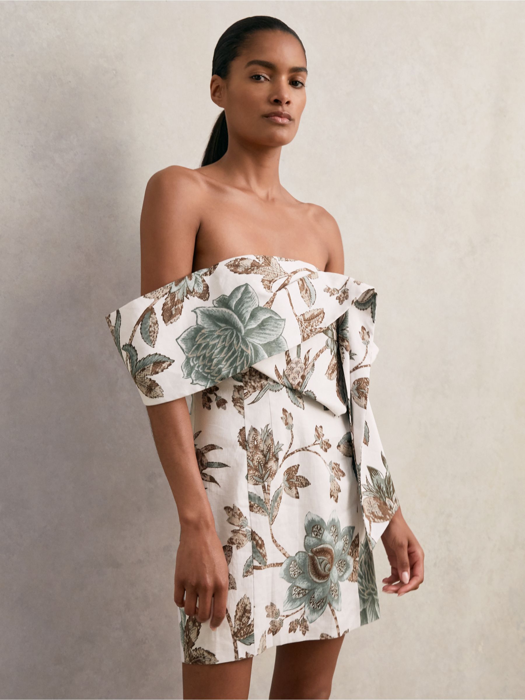 Sculpted Off-Shoulder Floral Mini Dress Linen-Cotton in Ivory