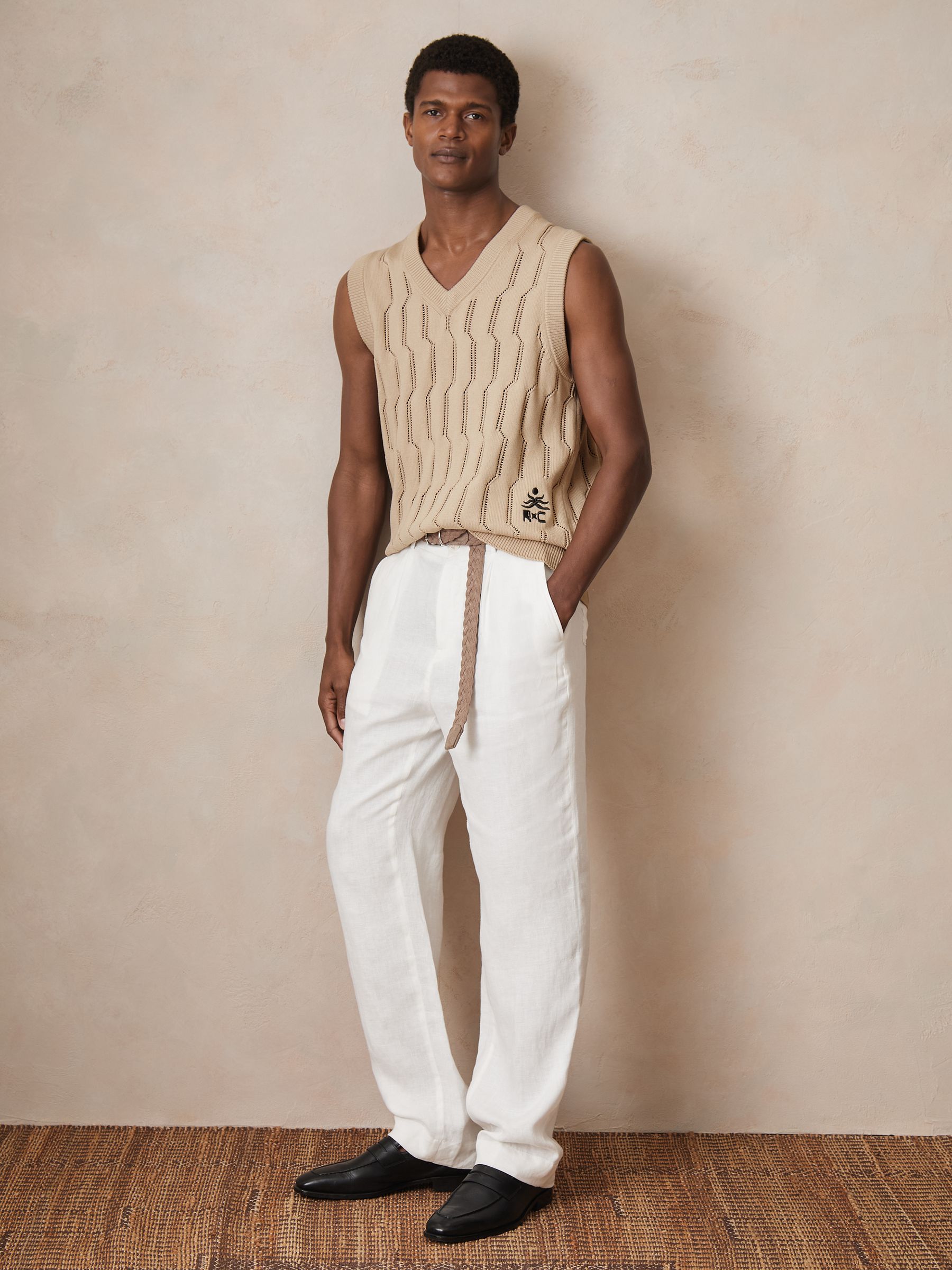 Reiss | Ché Pointelle V-Neck Vest in Stone