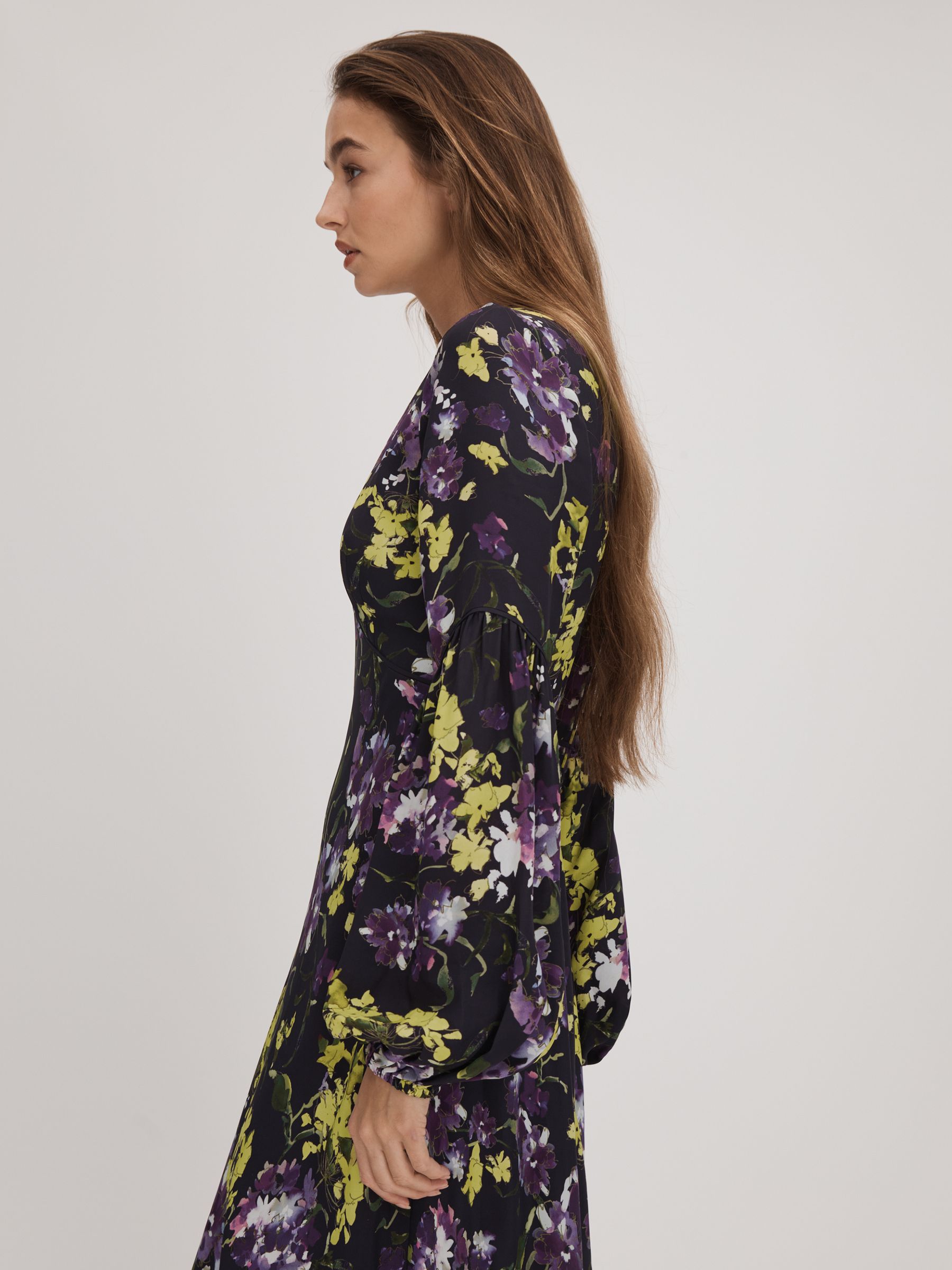 Florere Printed Blouson Sleeve Midi Dress in Dark Purple