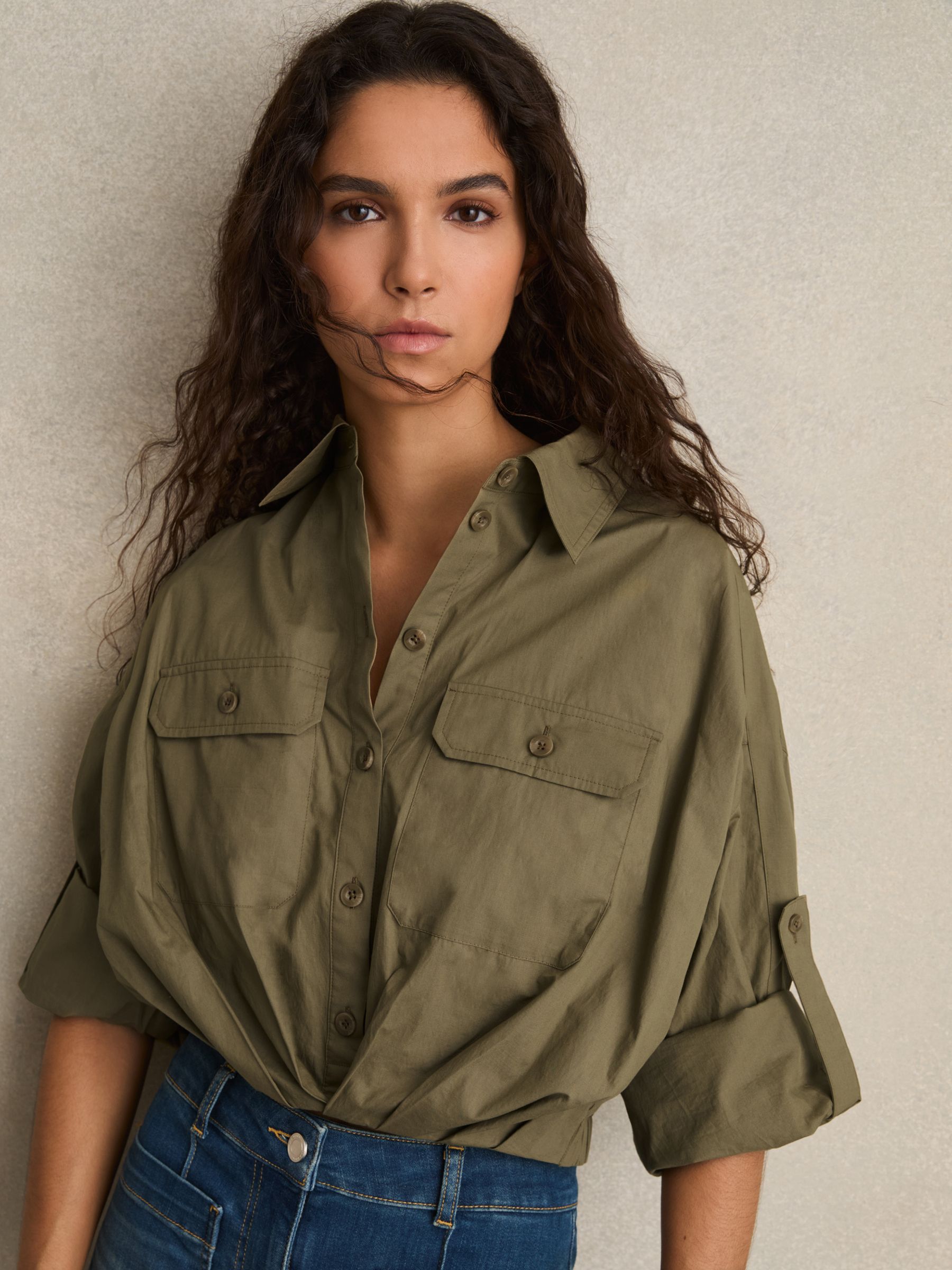 Pleat-Hem Cropped Shirt in Khaki