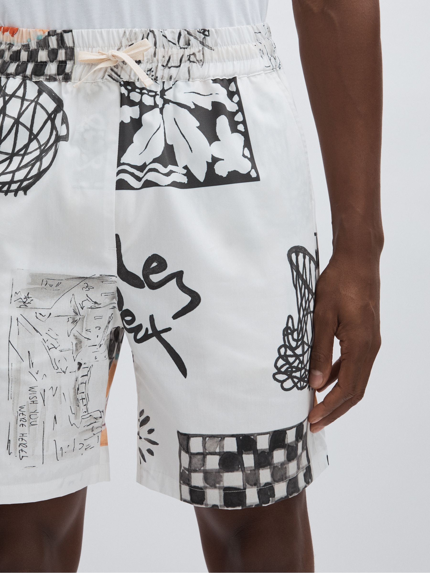 100% Organic Cotton Printed Shorts in Ivory Print