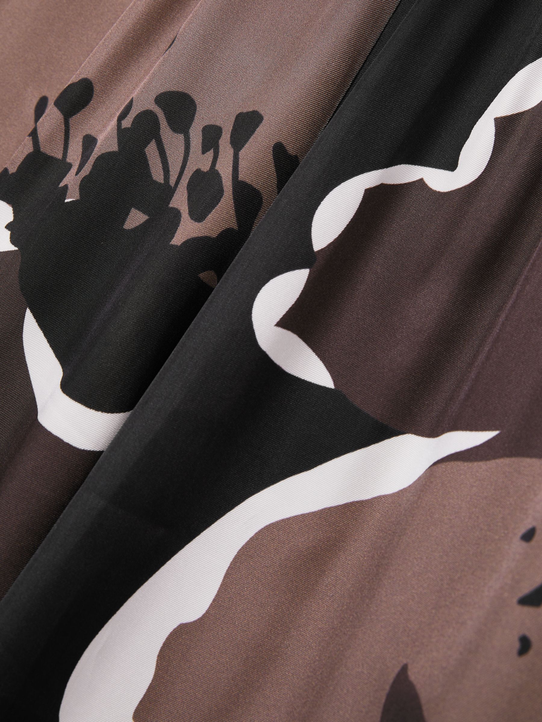 Floral-Print Wide-Leg Trousers in Black/Brown