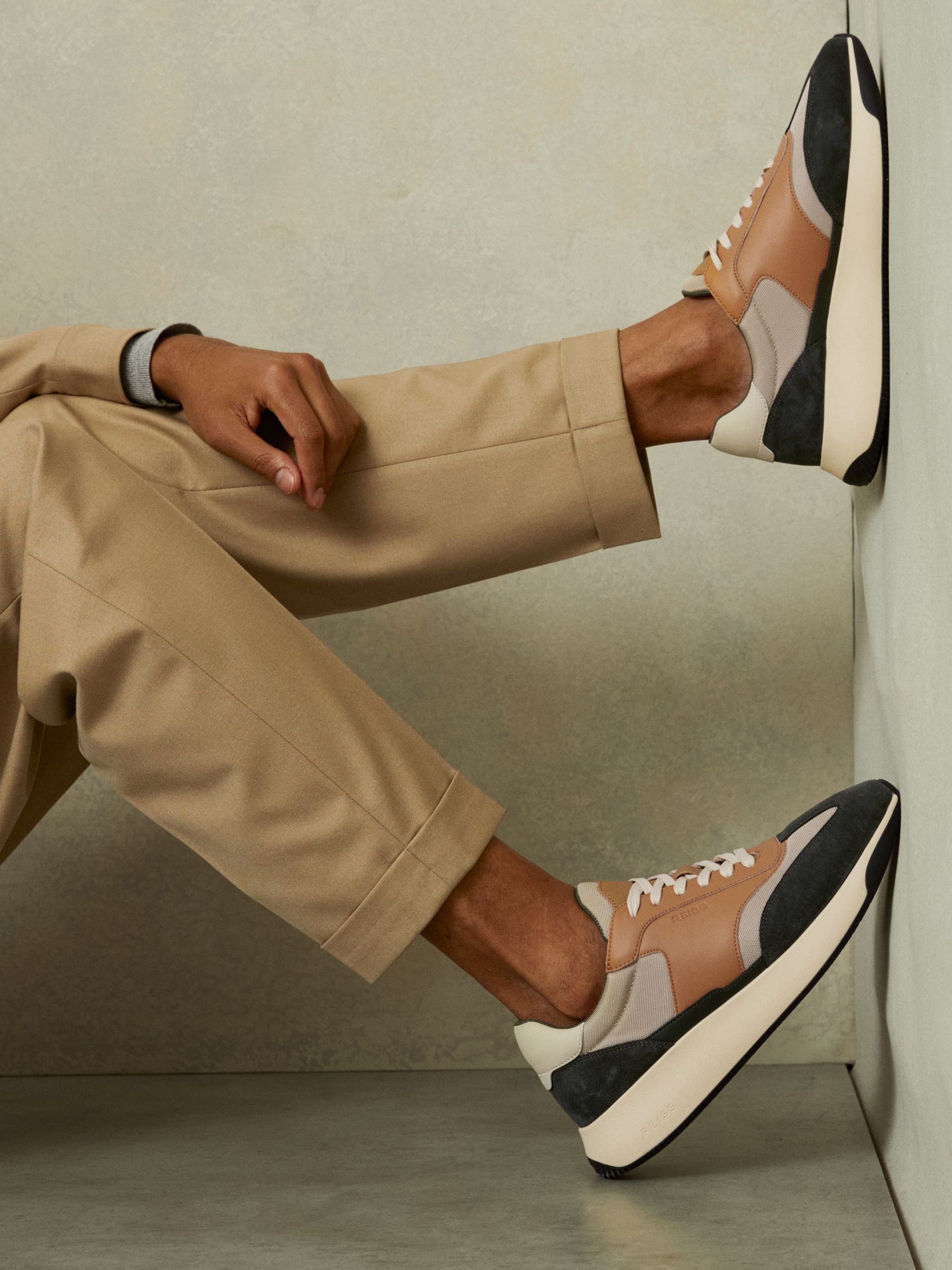 Leather Suede Running Trainers in Green/Camel