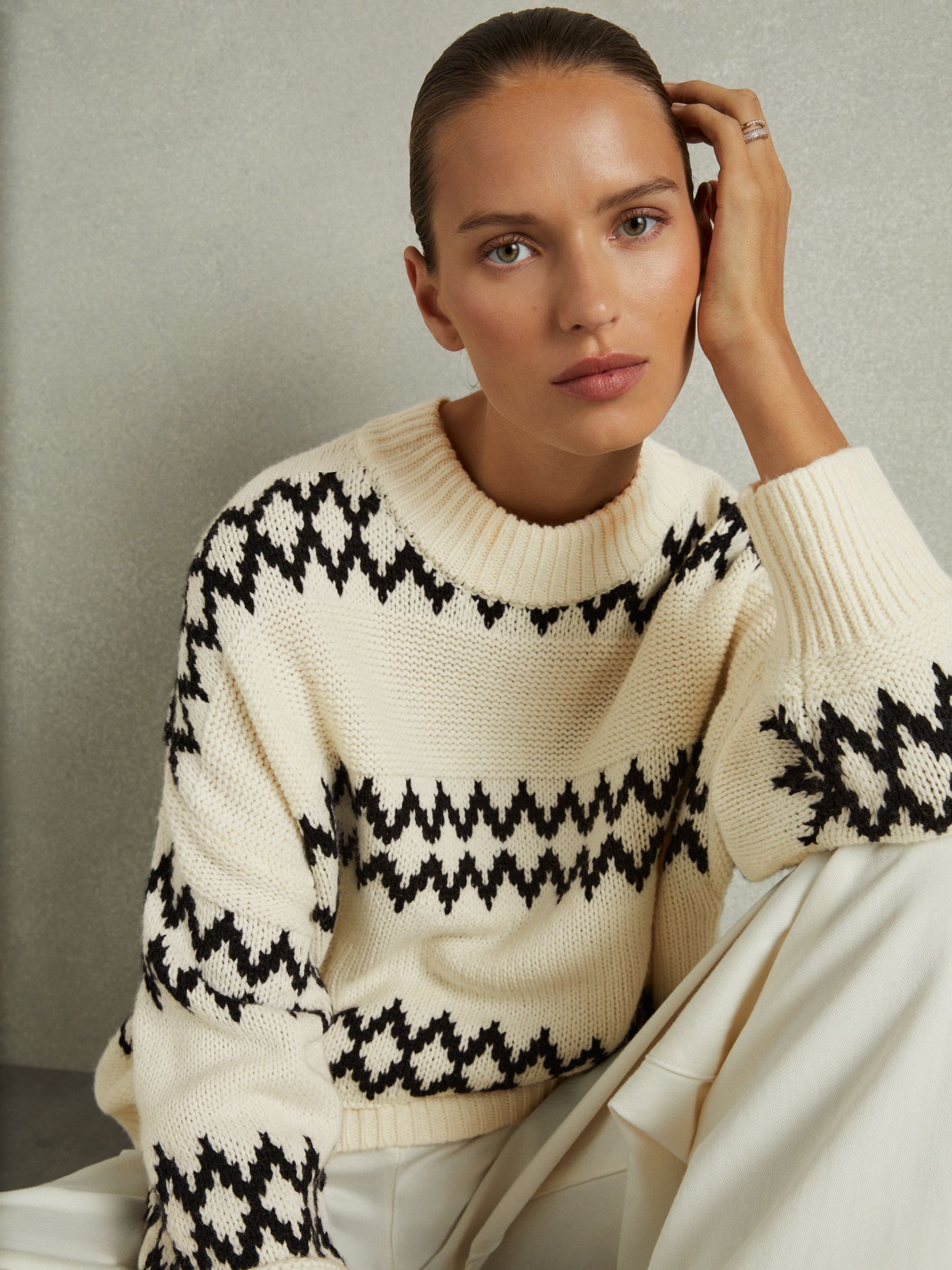 Wool-Blend Fairisle Pattern Jumper in Cream/Black