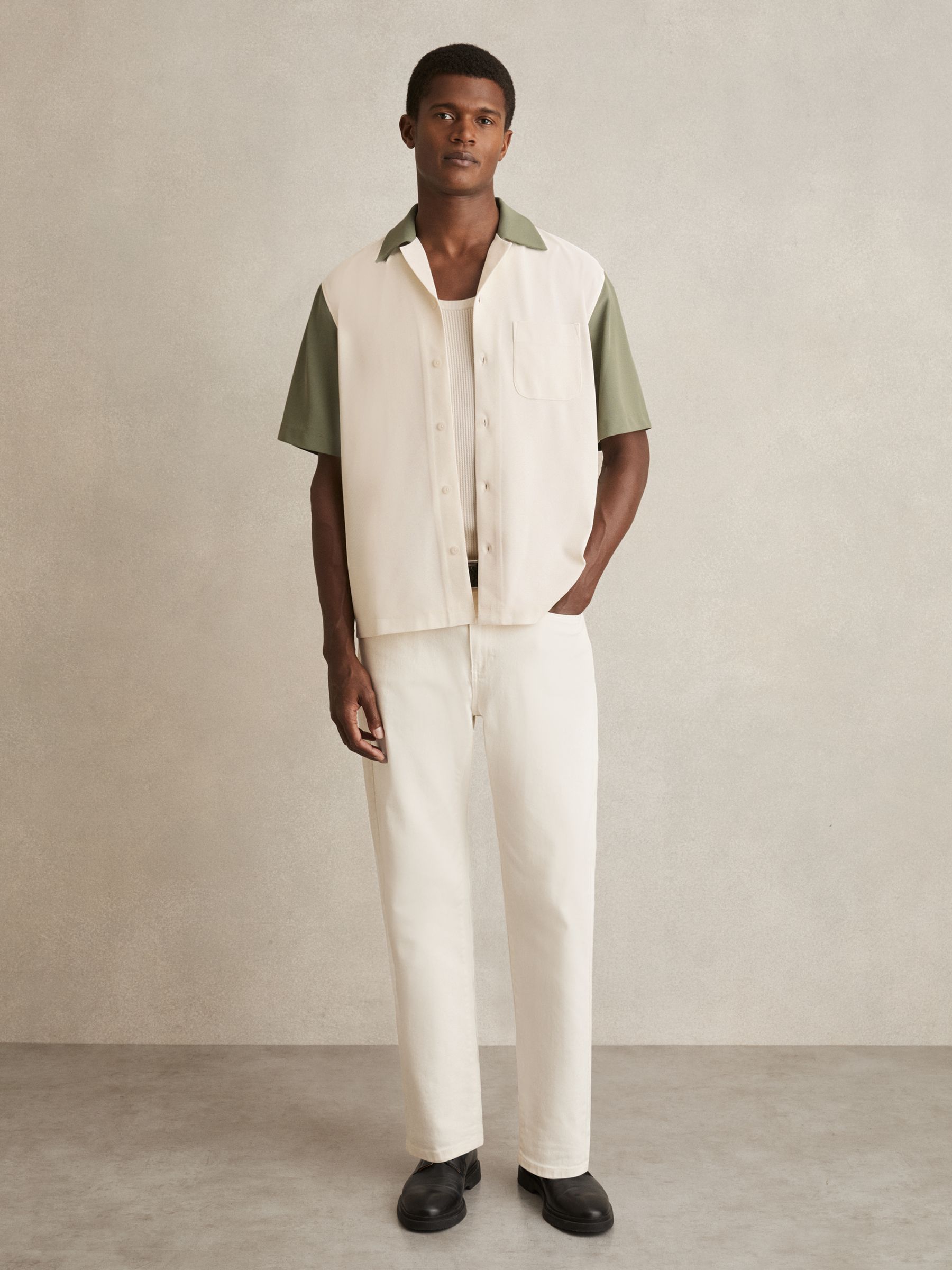 Colour-Block Cuban-Collar Shirt in Off White/Sage
