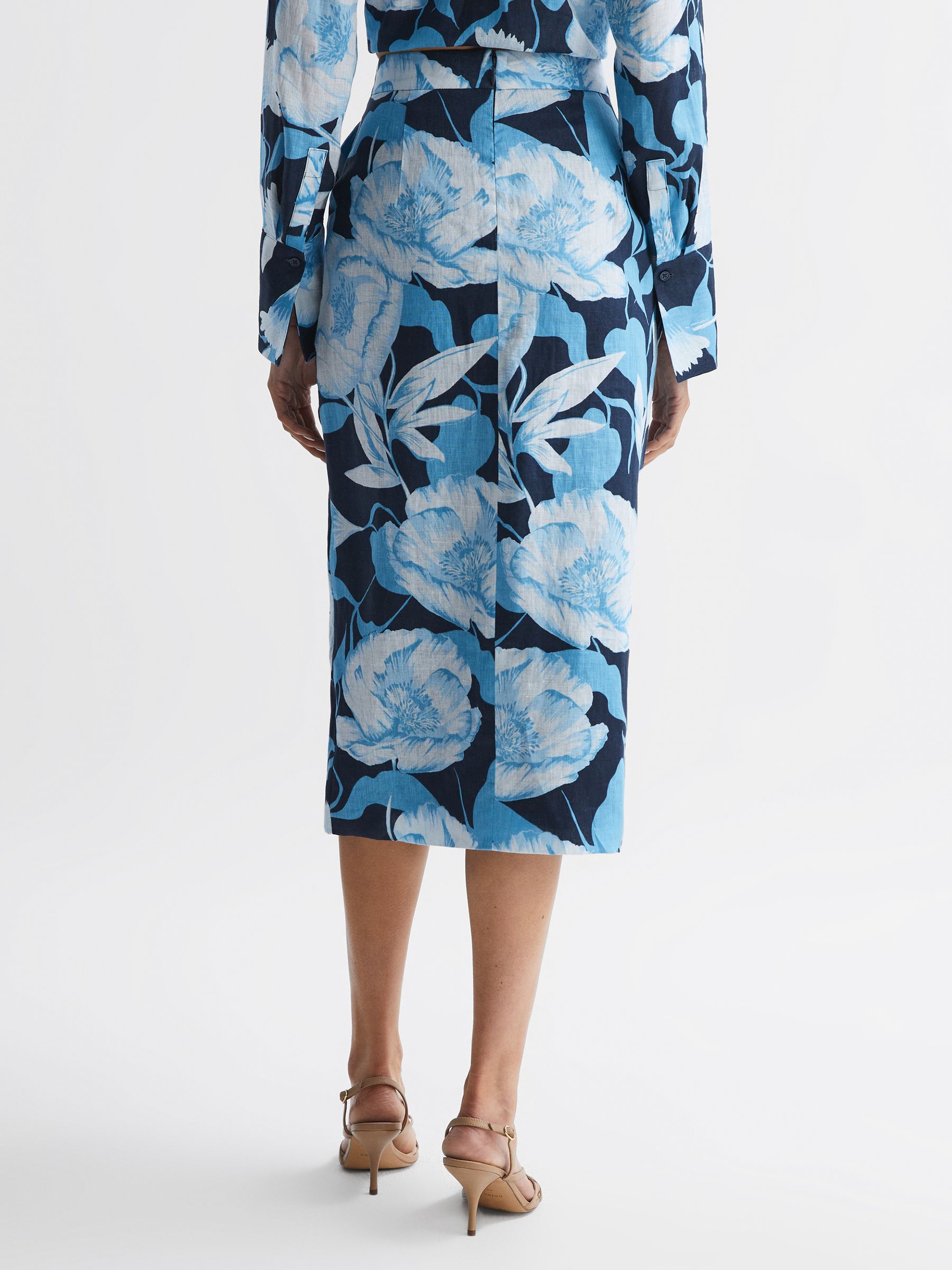 Floral Print High Rise Midi Skirt in Navy/Blue