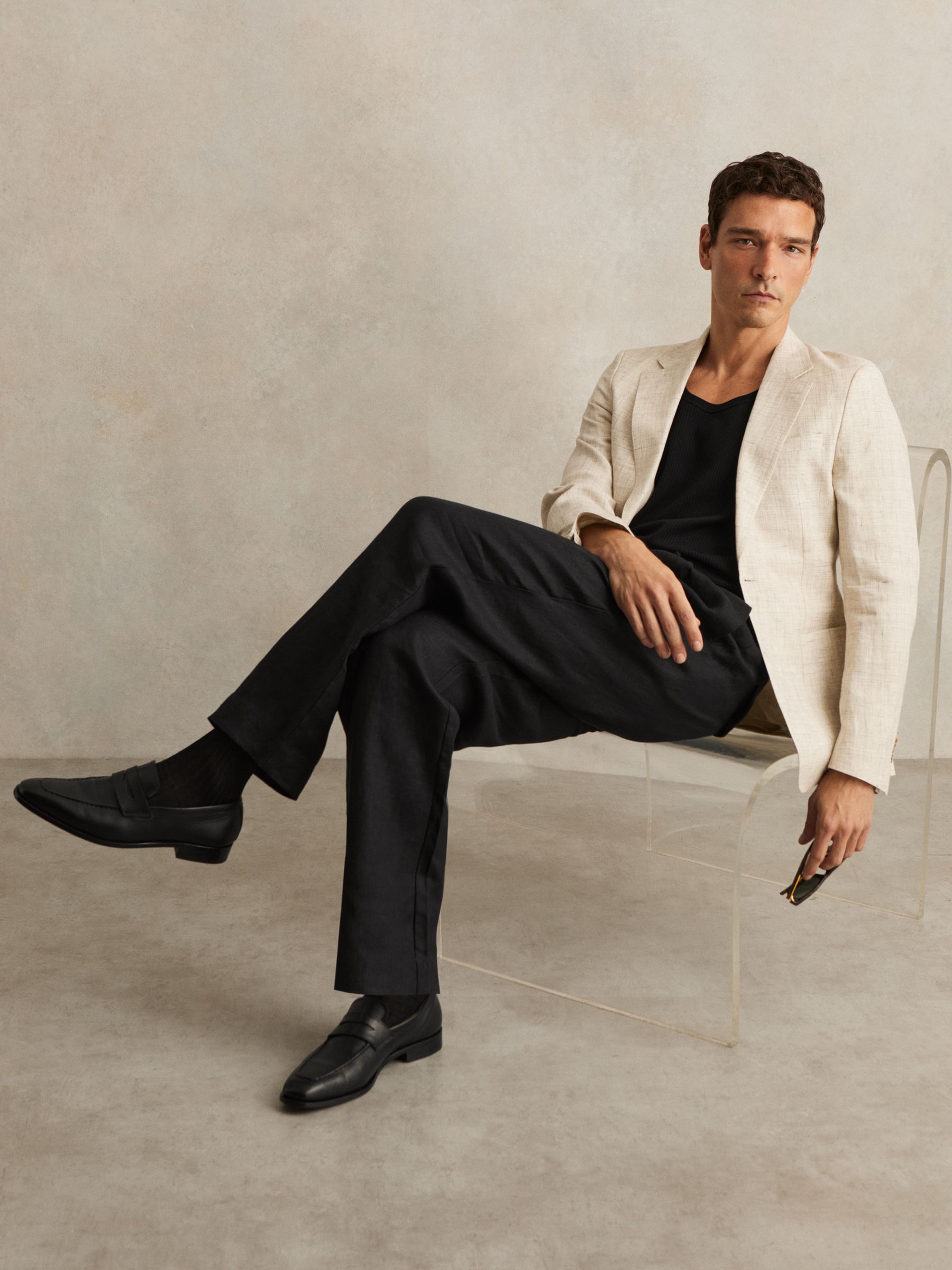 Linen Drawstring Relaxed-Fit Trousers in Black