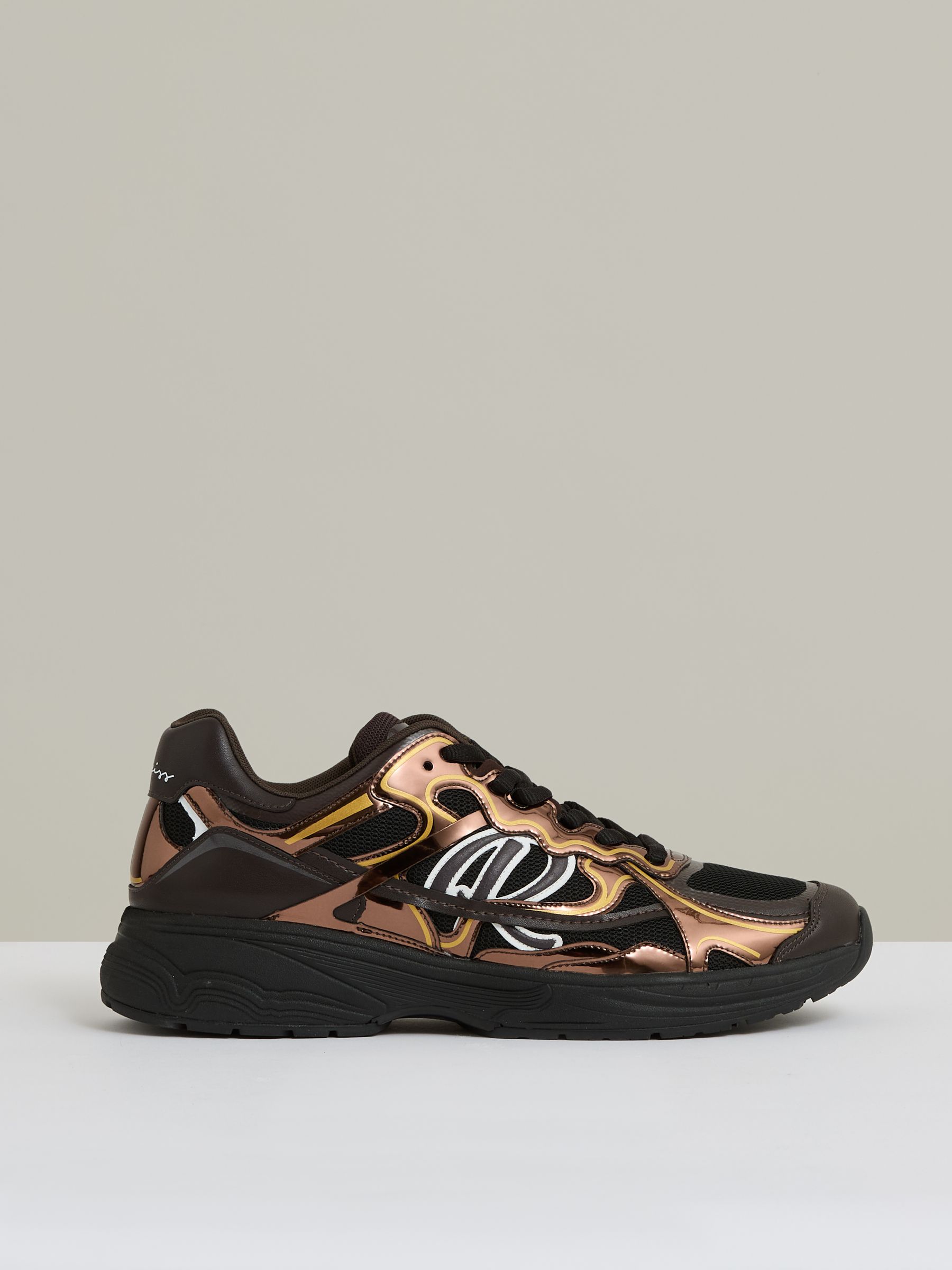 Overlay Logo Running Trainers in Electric Brown