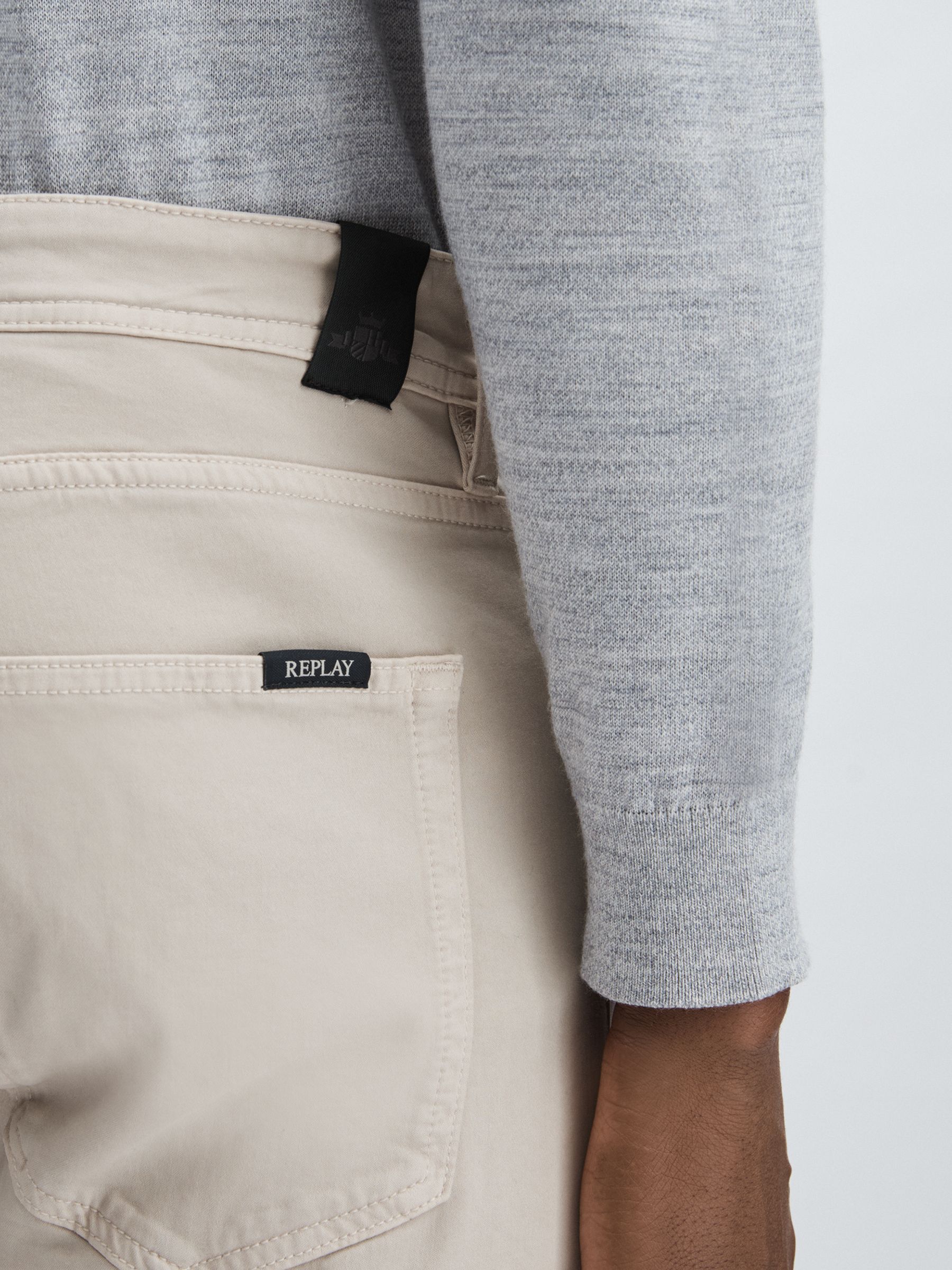 Replay Straight-Leg Jeans in Grey