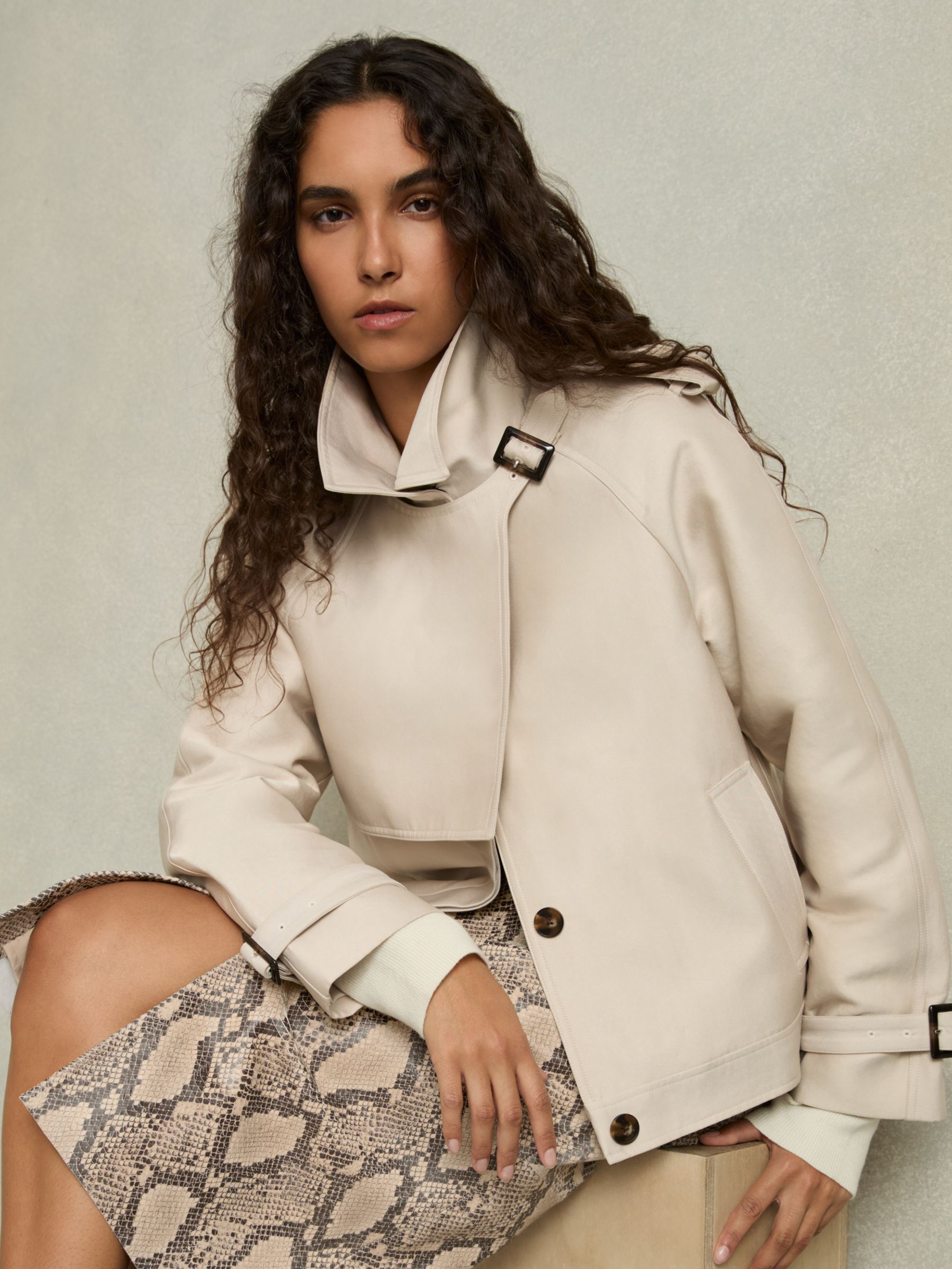 Leather Snakeskin-Effect Pencil Skirt in Neutral