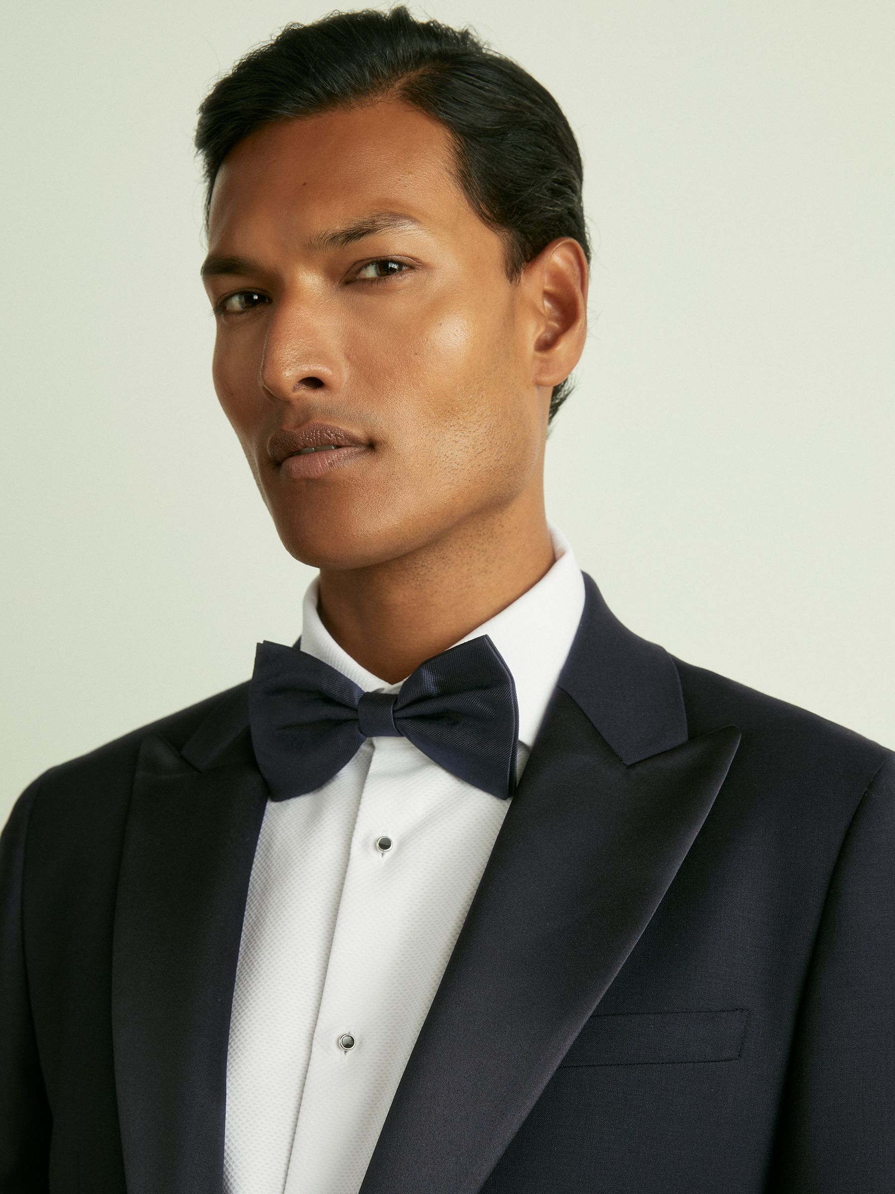 Grosgrain Silk Bow Tie in Navy