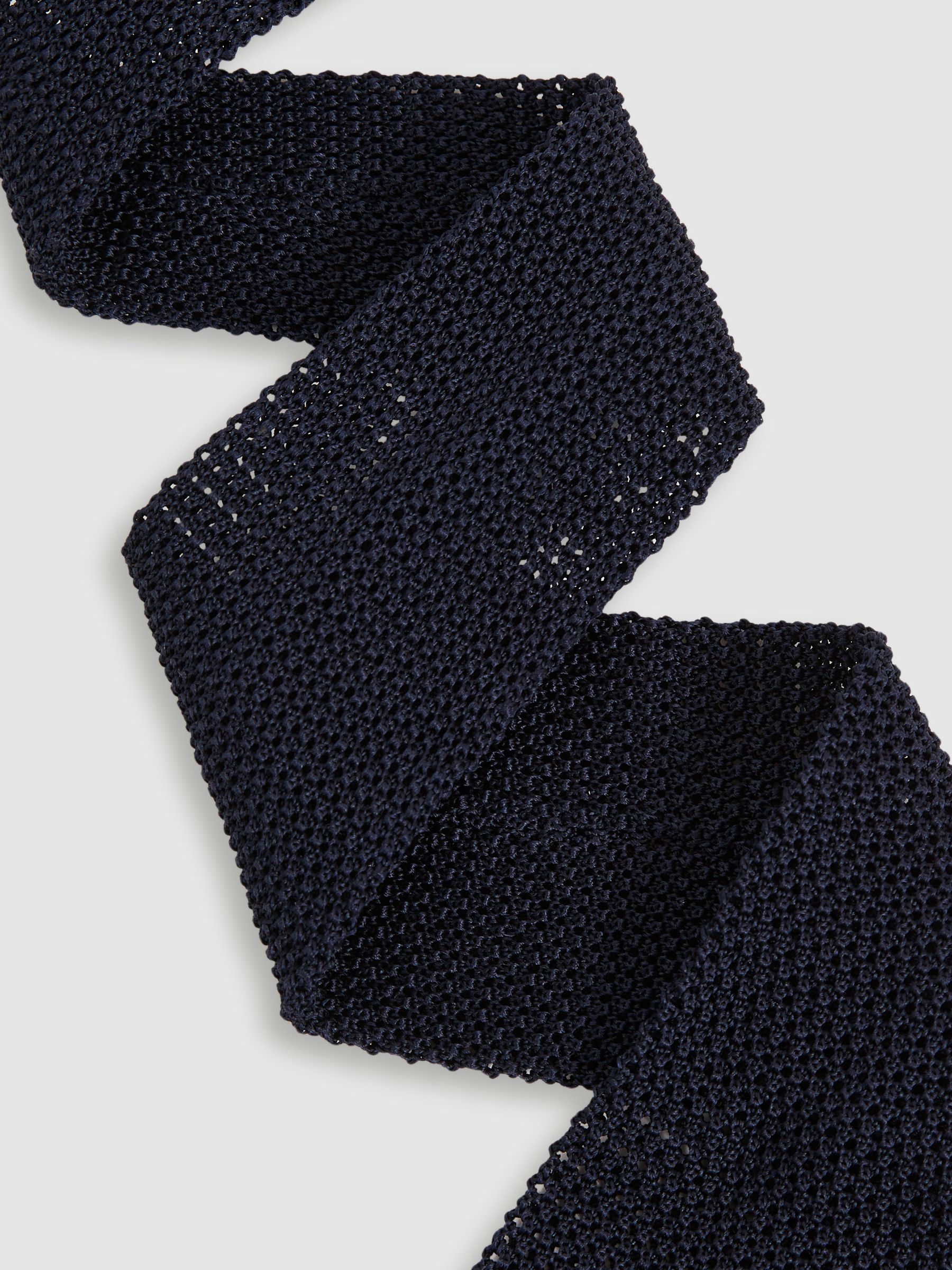 Silk Knitted Tie in Navy