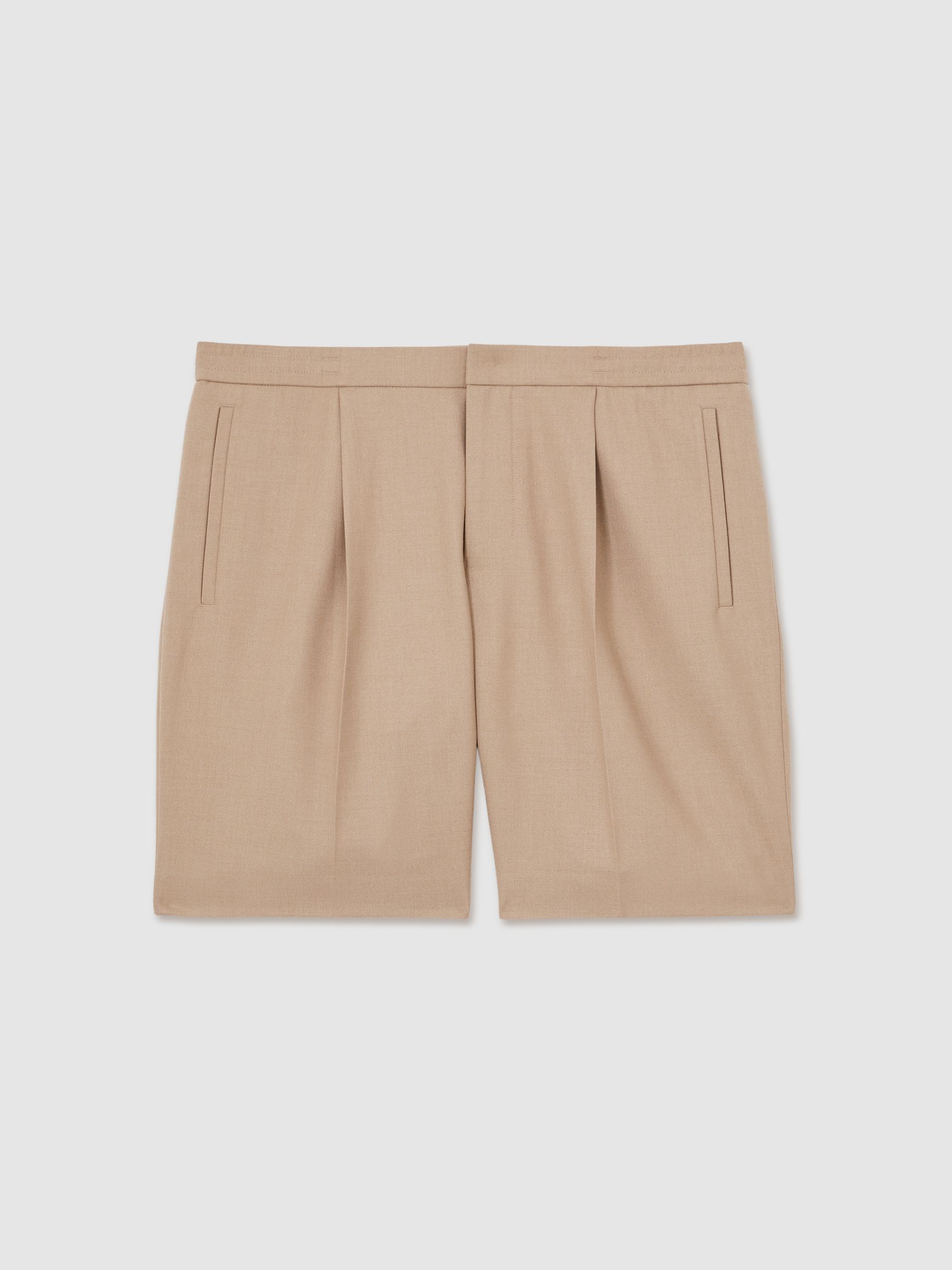 Relaxed Drawstring Shorts in Soft Camel