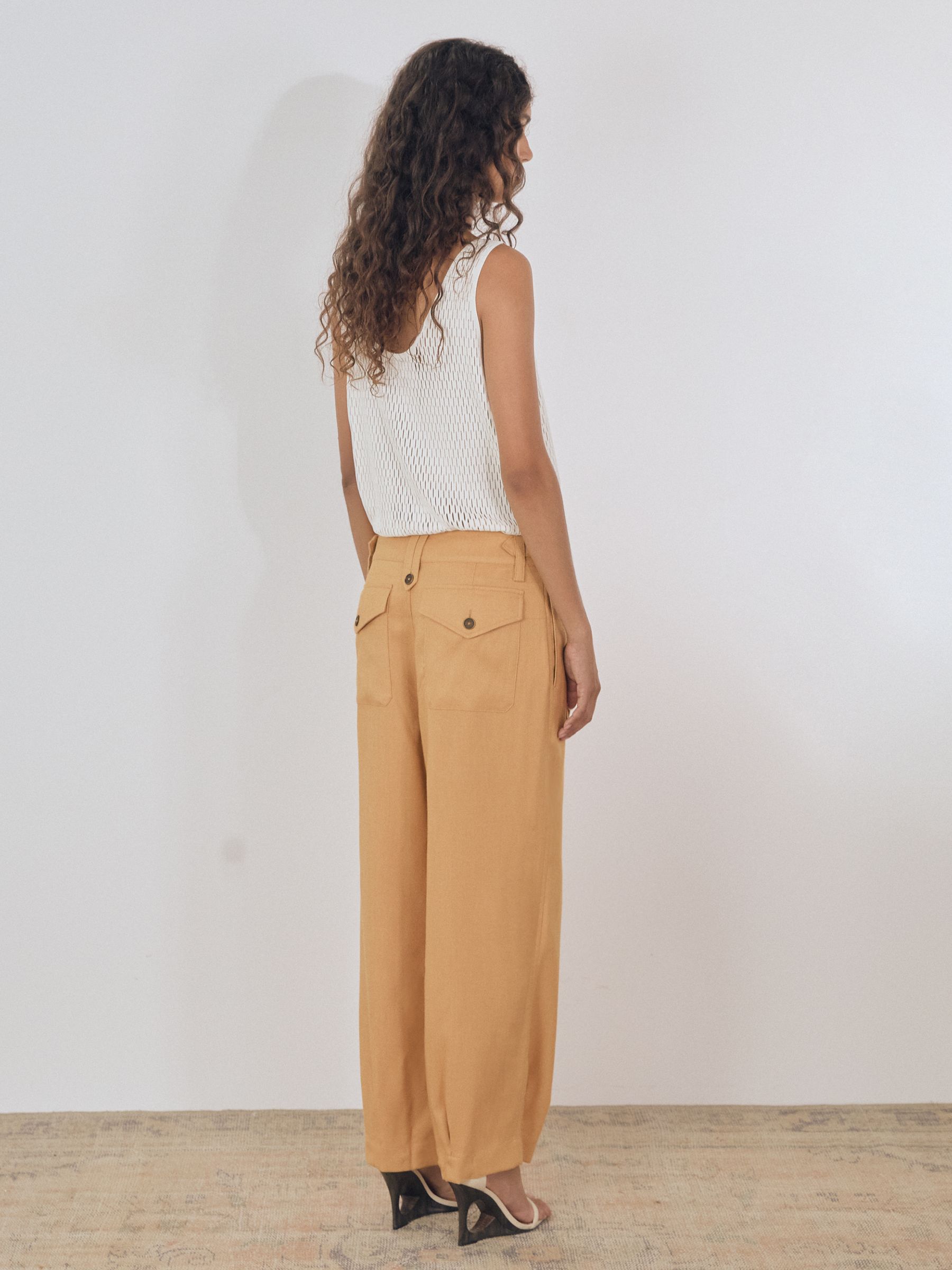 Atelier Tapered Cargo Trousers in Tan