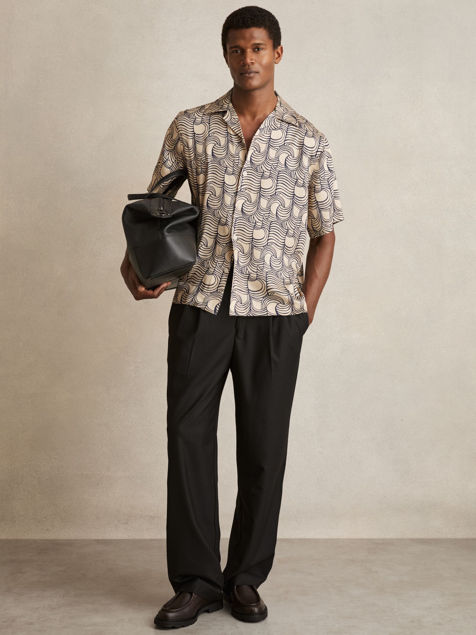 Wave Print Cuban Collar Shirt in Off White/Navy