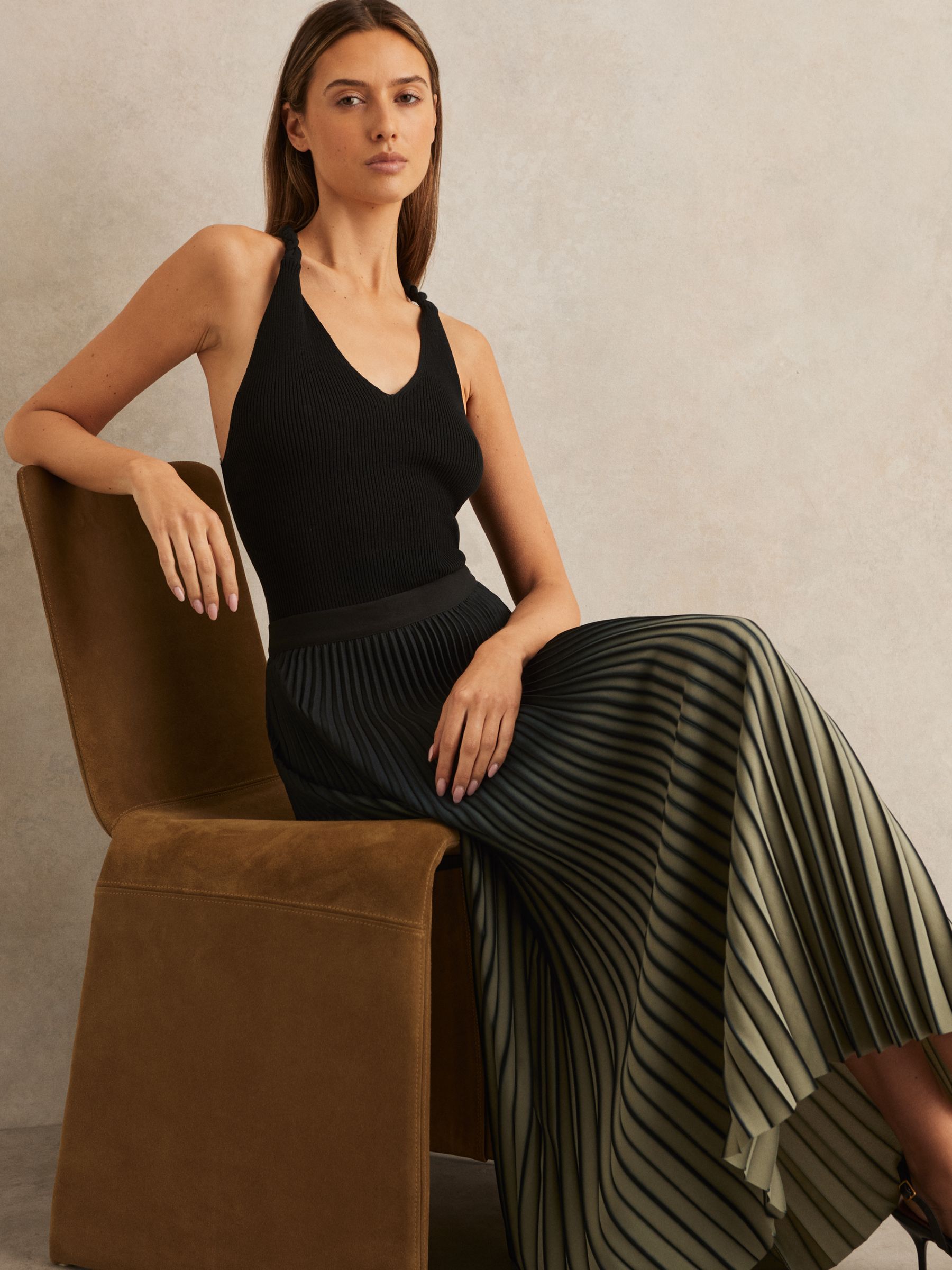 Ombré Pleated Midi Skirt in Khaki/Black