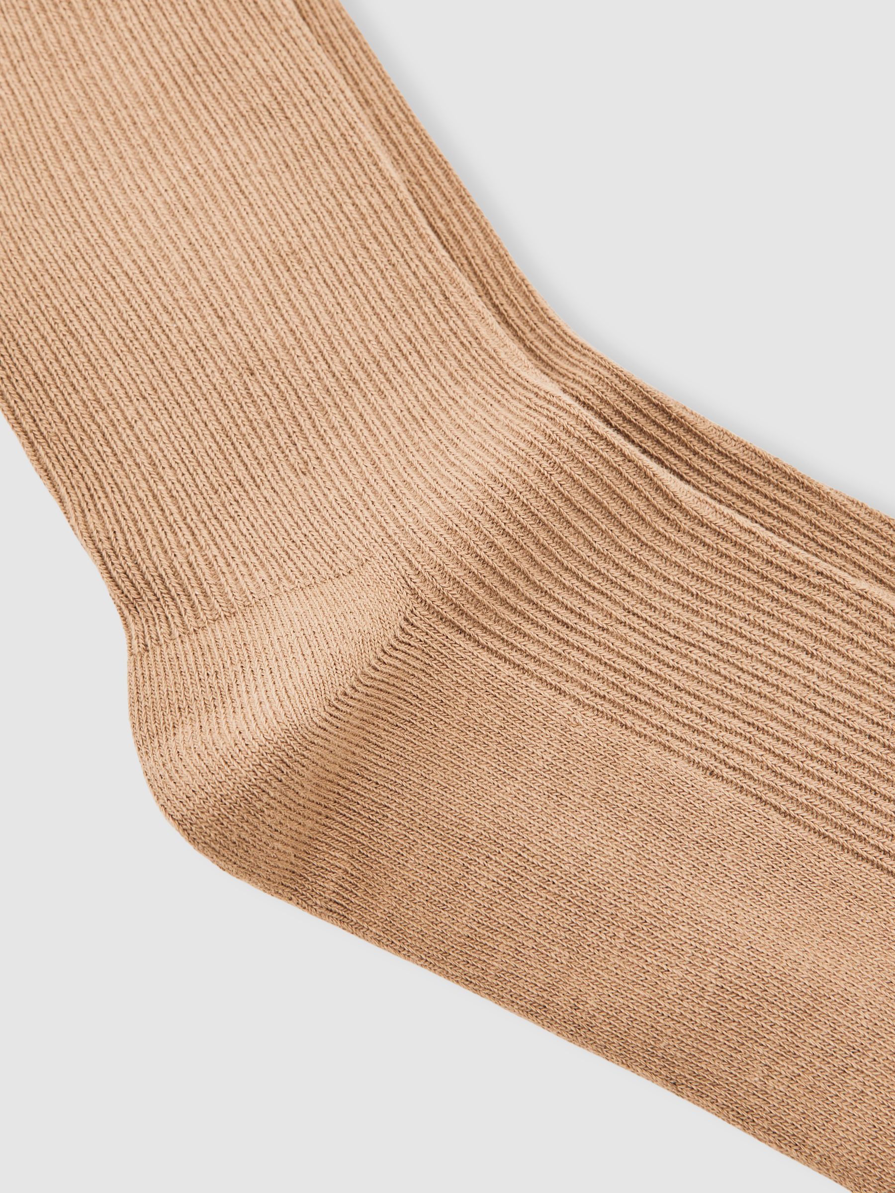Ribbed Frilly Socks in Taupe