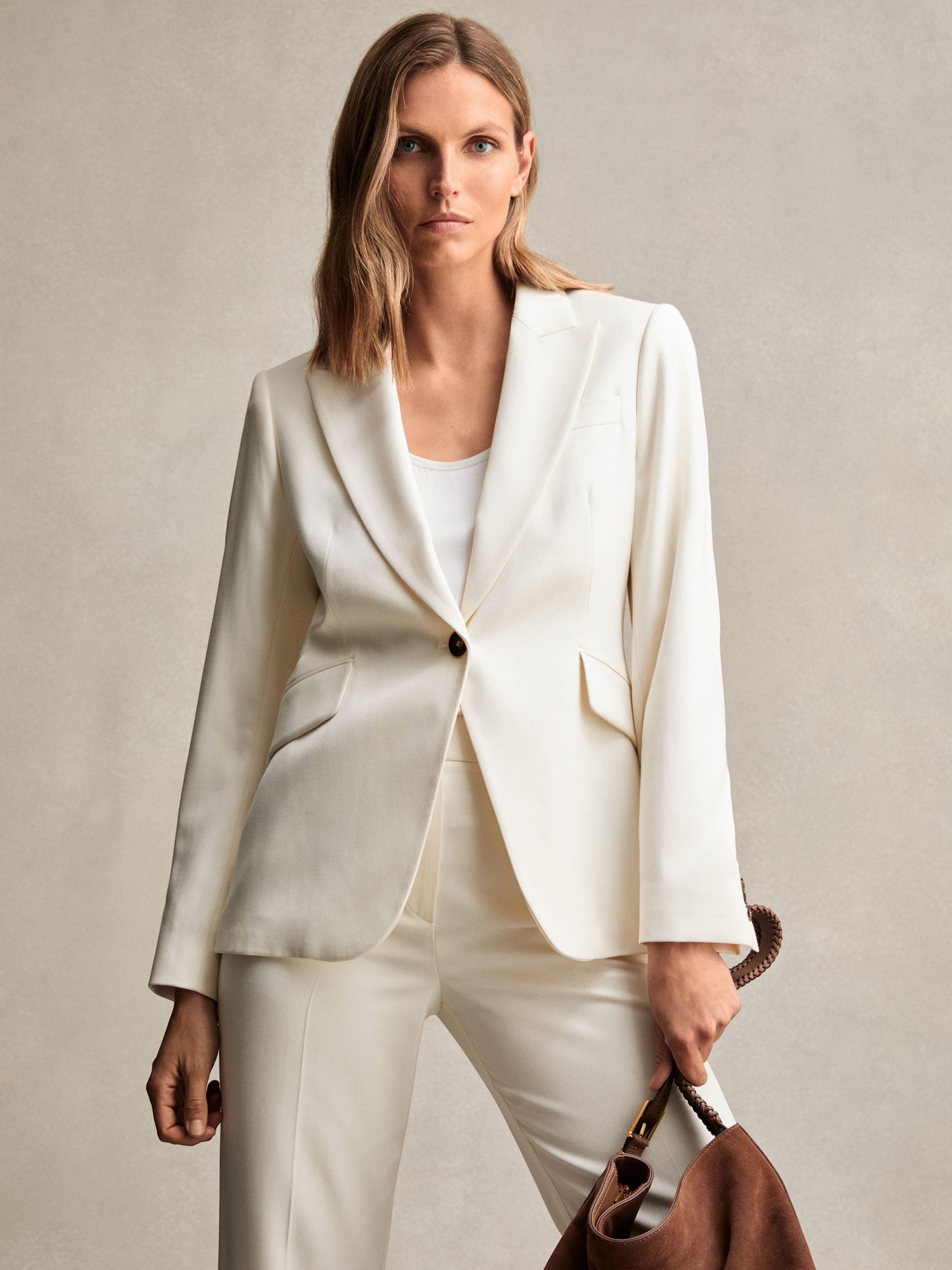 Petite Single-Breasted Peak-Lapel Tailored Blazer in Cream